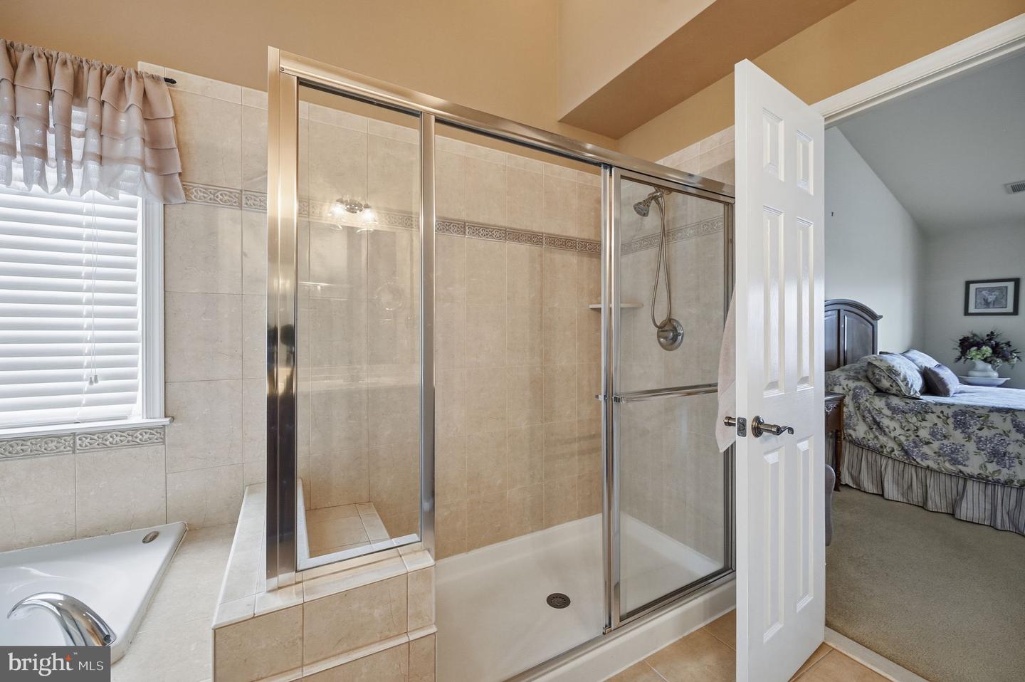 12096 MAIDENHAIR DR, GAINESVILLE, Virginia 20155, 4 Bedrooms Bedrooms, ,3 BathroomsBathrooms,Residential,For sale,12096 MAIDENHAIR DR,VAPW2109840 MLS # VAPW2109840