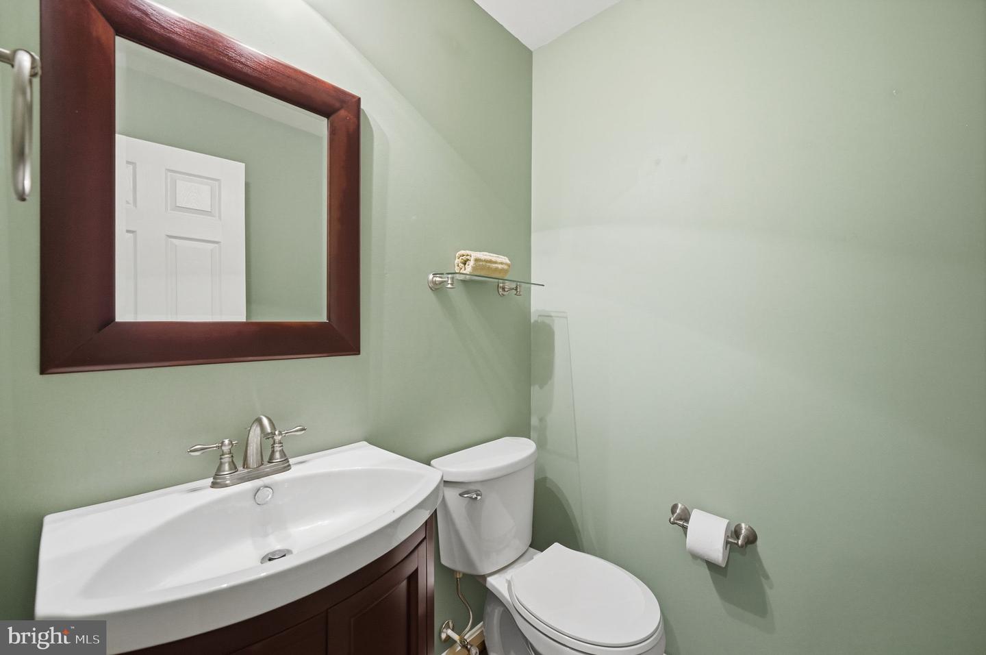 12096 MAIDENHAIR DR, GAINESVILLE, Virginia 20155, 4 Bedrooms Bedrooms, ,3 BathroomsBathrooms,Residential,For sale,12096 MAIDENHAIR DR,VAPW2109840 MLS # VAPW2109840