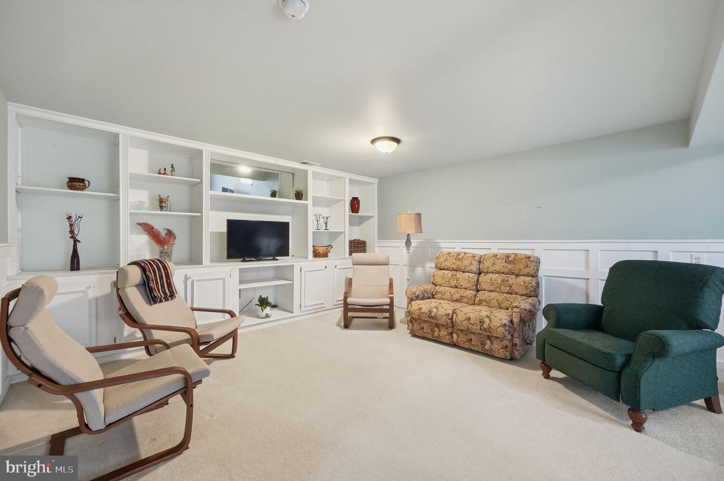 12096 MAIDENHAIR DR, GAINESVILLE, Virginia 20155, 4 Bedrooms Bedrooms, ,3 BathroomsBathrooms,Residential,For sale,12096 MAIDENHAIR DR,VAPW2109840 MLS # VAPW2109840