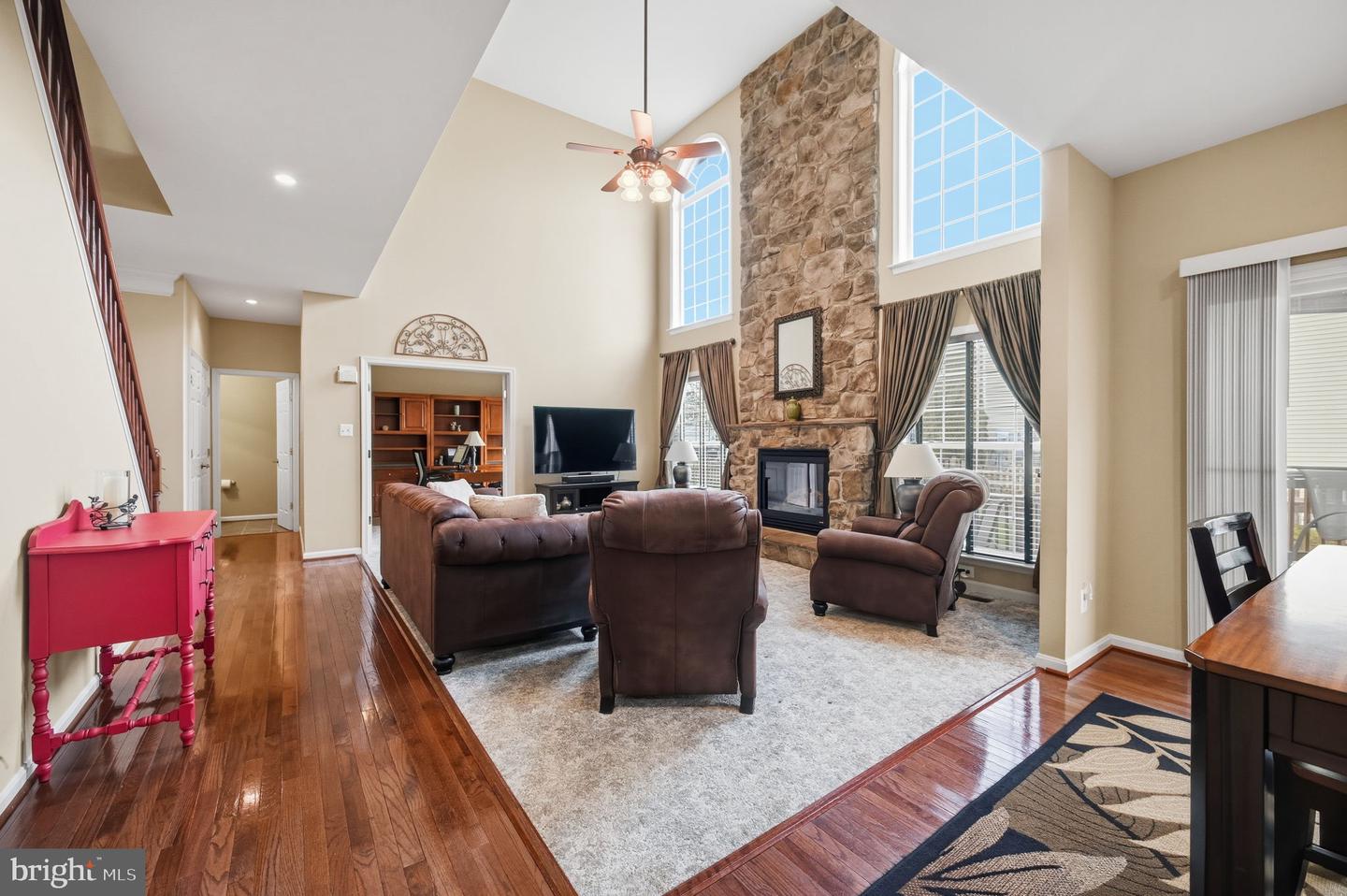 12096 MAIDENHAIR DR, GAINESVILLE, Virginia 20155, 4 Bedrooms Bedrooms, ,3 BathroomsBathrooms,Residential,For sale,12096 MAIDENHAIR DR,VAPW2109840 MLS # VAPW2109840