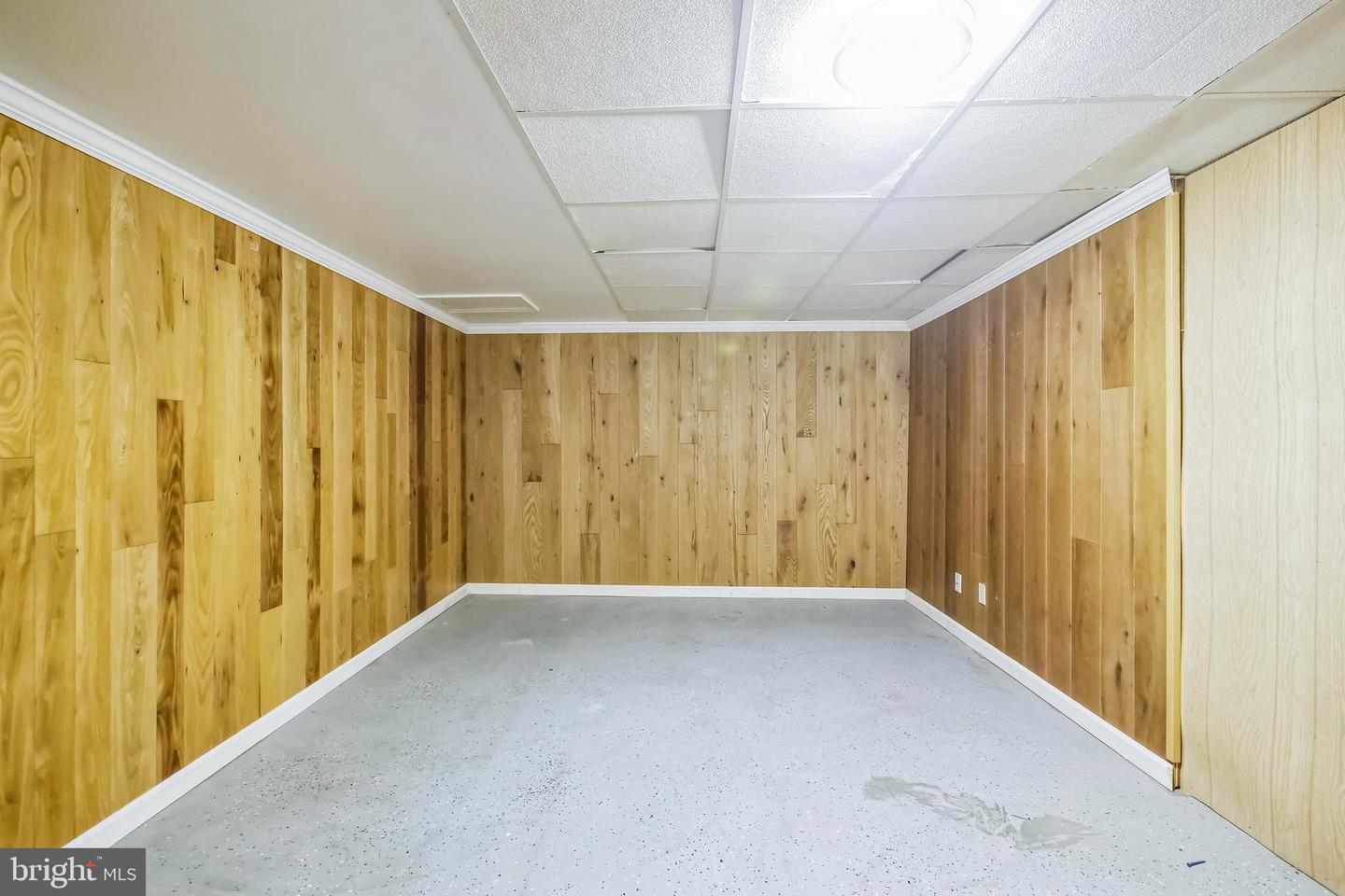 323 RUSSELCROFT RD, WINCHESTER, Virginia 22601, 4 Bedrooms Bedrooms, ,2 BathroomsBathrooms,Residential,For sale,323 RUSSELCROFT RD,VAWI2009662 MLS # VAWI2009662