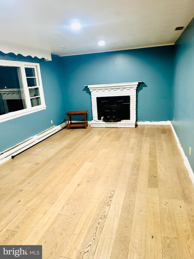 323 RUSSELCROFT RD, WINCHESTER, Virginia 22601, 4 Bedrooms Bedrooms, ,2 BathroomsBathrooms,Residential,For sale,323 RUSSELCROFT RD,VAWI2009662 MLS # VAWI2009662