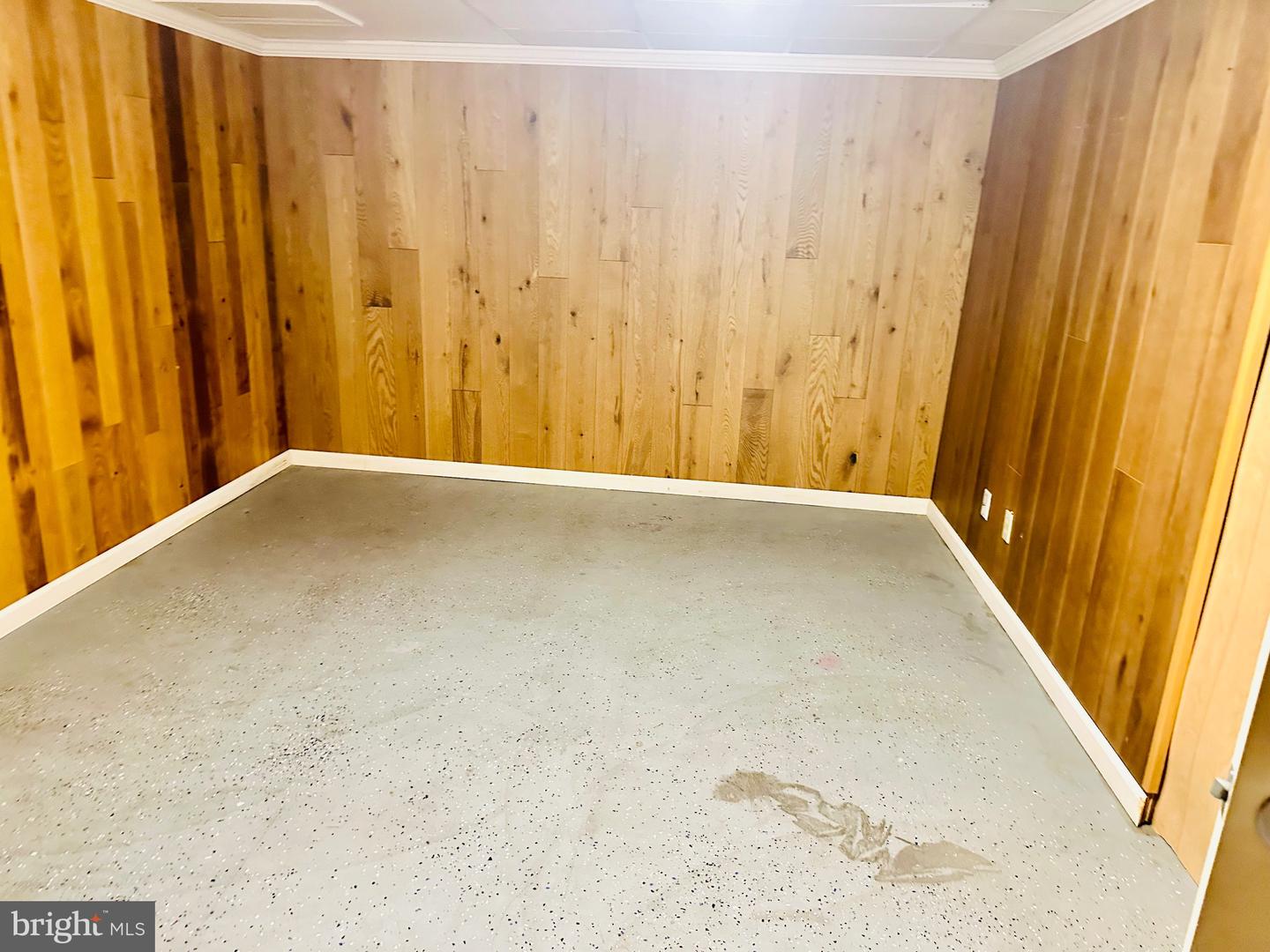 323 RUSSELCROFT RD, WINCHESTER, Virginia 22601, 4 Bedrooms Bedrooms, ,2 BathroomsBathrooms,Residential,For sale,323 RUSSELCROFT RD,VAWI2009662 MLS # VAWI2009662