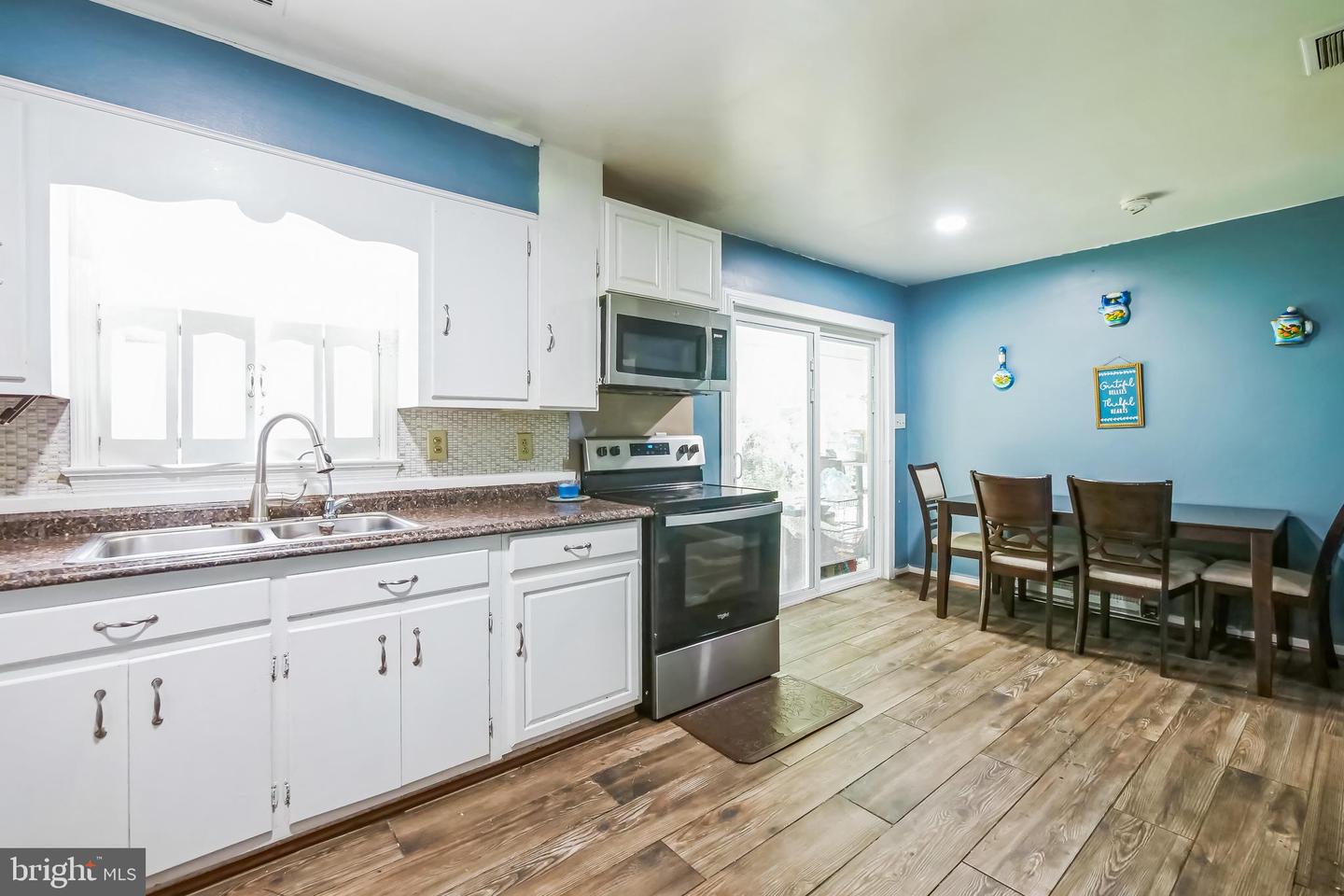 323 RUSSELCROFT RD, WINCHESTER, Virginia 22601, 4 Bedrooms Bedrooms, ,2 BathroomsBathrooms,Residential,For sale,323 RUSSELCROFT RD,VAWI2009662 MLS # VAWI2009662