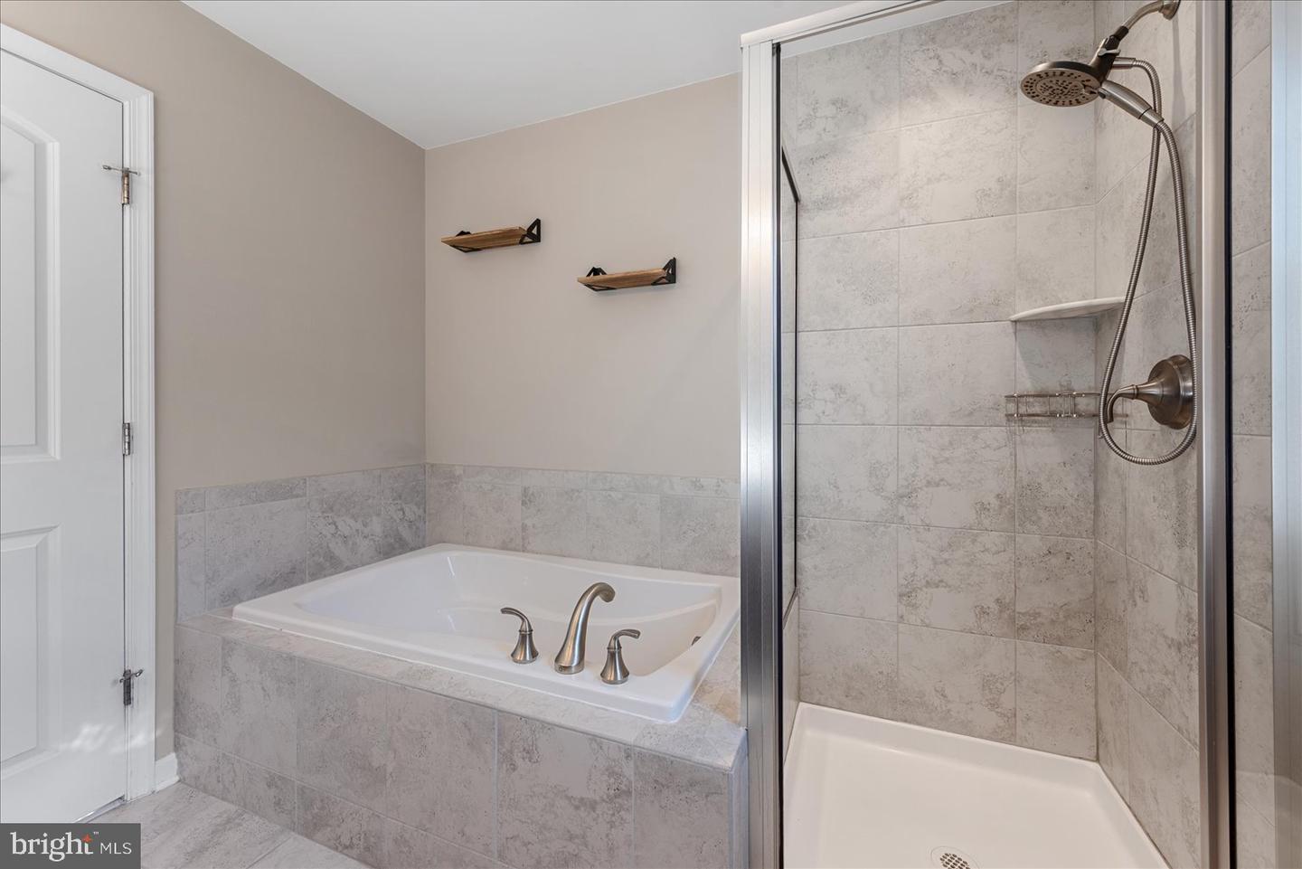 35 DORIA HILL DR, STAFFORD, Virginia 22554, 5 Bedrooms Bedrooms, ,3 BathroomsBathrooms,Residential,For sale,35 DORIA HILL DR,VAST2044956 MLS # VAST2044956