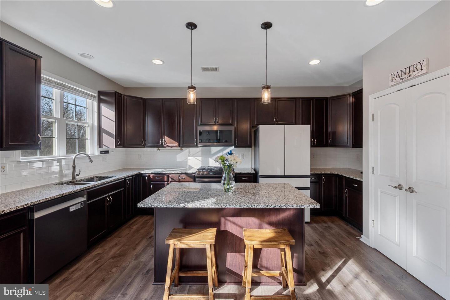 35 DORIA HILL DR, STAFFORD, Virginia 22554, 5 Bedrooms Bedrooms, ,3 BathroomsBathrooms,Residential,For sale,35 DORIA HILL DR,VAST2044956 MLS # VAST2044956