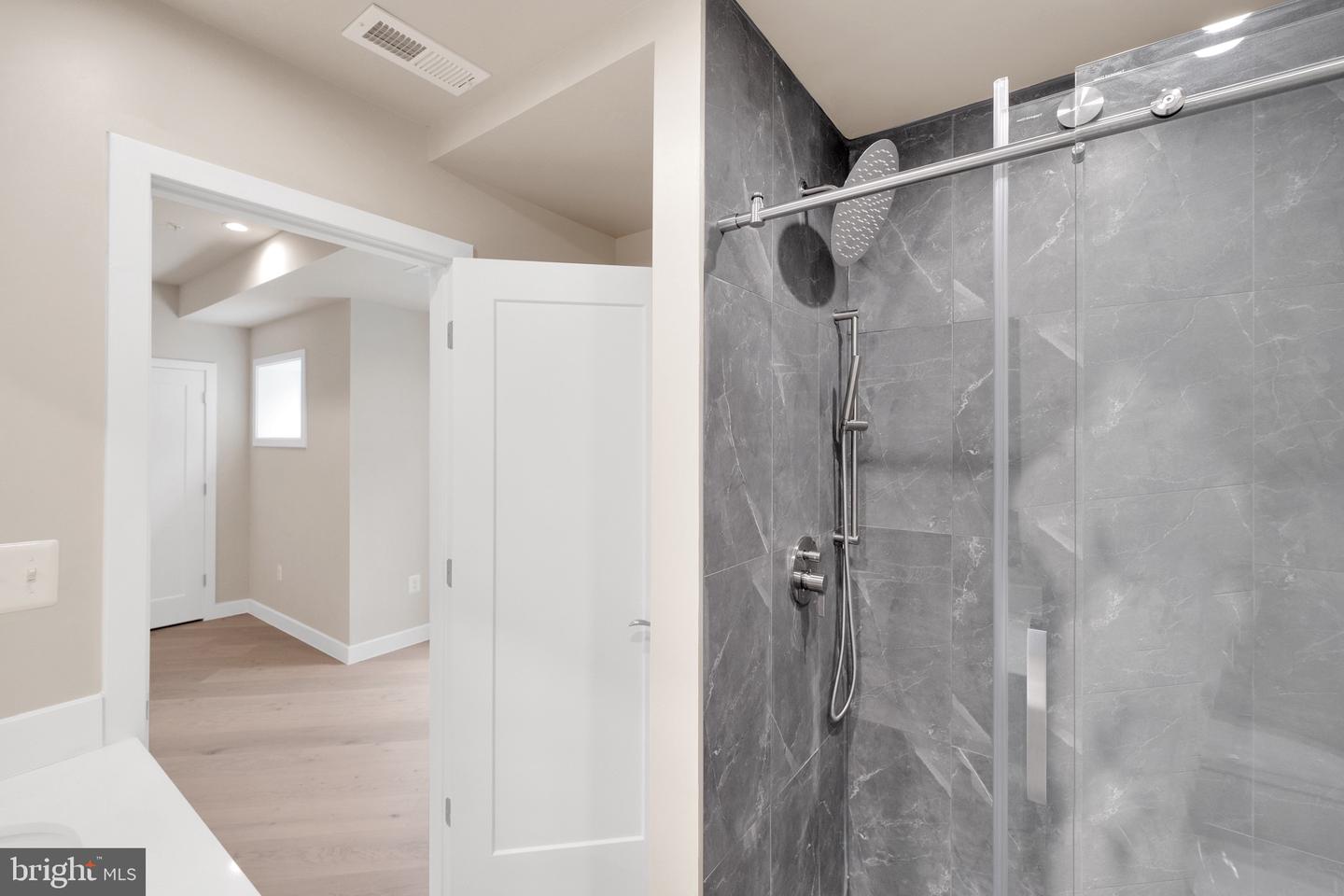 854 XENIA ST SE #102, WASHINGTON, District Of Columbia 20032, 3 Bedrooms Bedrooms, ,3 BathroomsBathrooms,Residential,For sale,854 XENIA ST SE #102,DCDC2239566 MLS # DCDC2239566