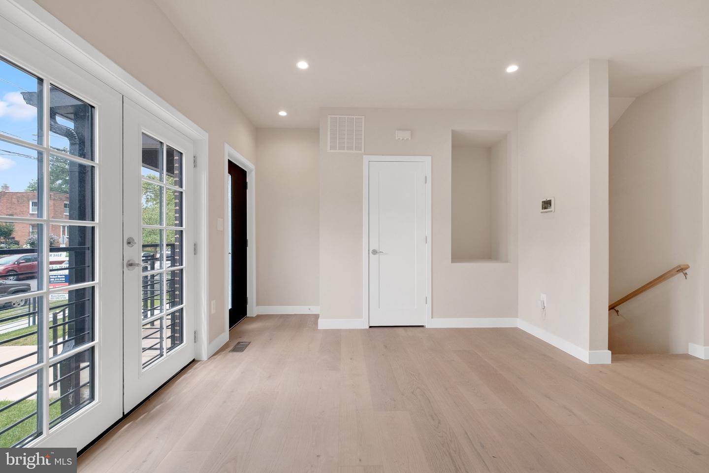 854 XENIA ST SE #102, WASHINGTON, District Of Columbia 20032, 3 Bedrooms Bedrooms, ,3 BathroomsBathrooms,Residential,For sale,854 XENIA ST SE #102,DCDC2239566 MLS # DCDC2239566