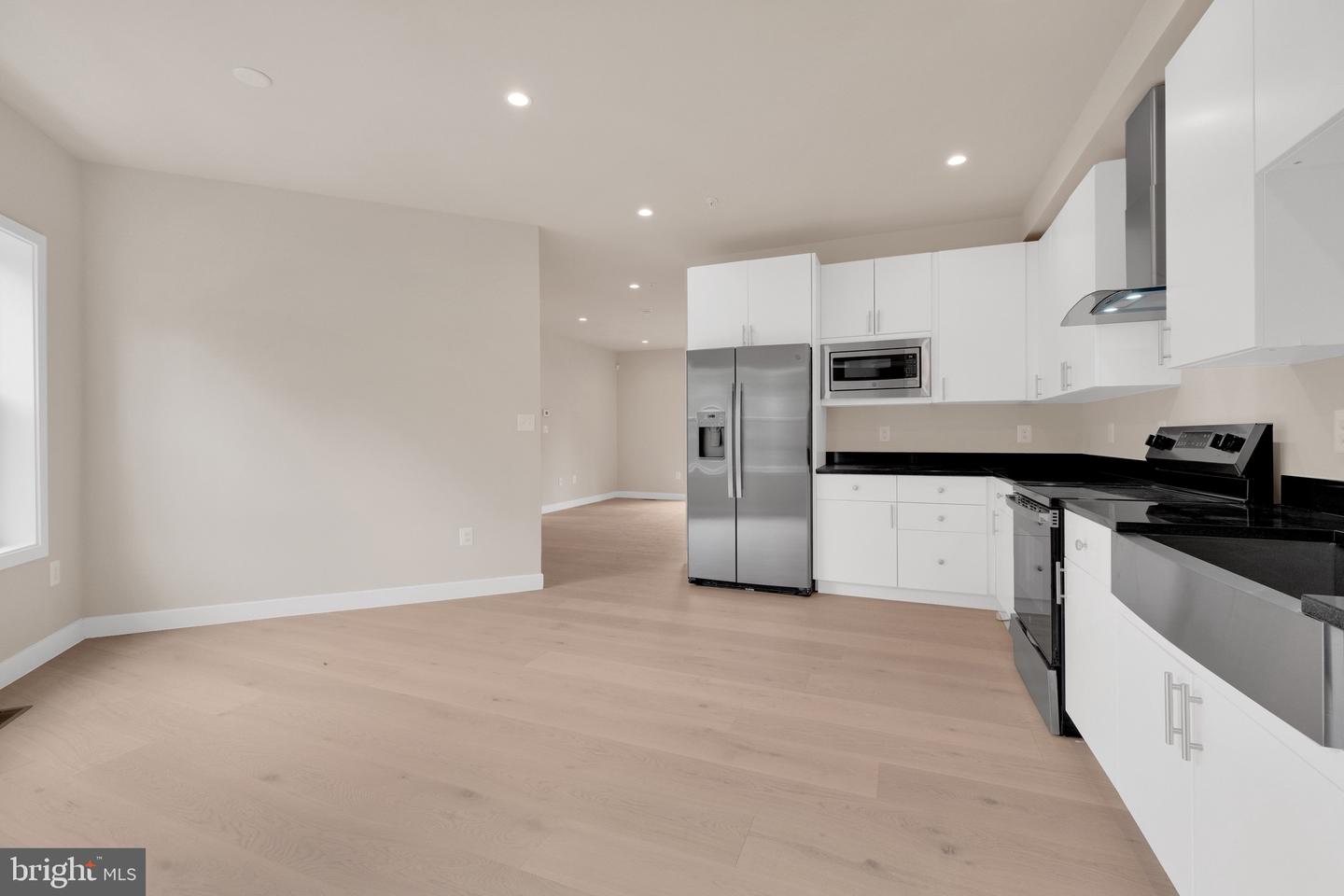 854 XENIA ST SE #102, WASHINGTON, District Of Columbia 20032, 3 Bedrooms Bedrooms, ,3 BathroomsBathrooms,Residential,For sale,854 XENIA ST SE #102,DCDC2239566 MLS # DCDC2239566