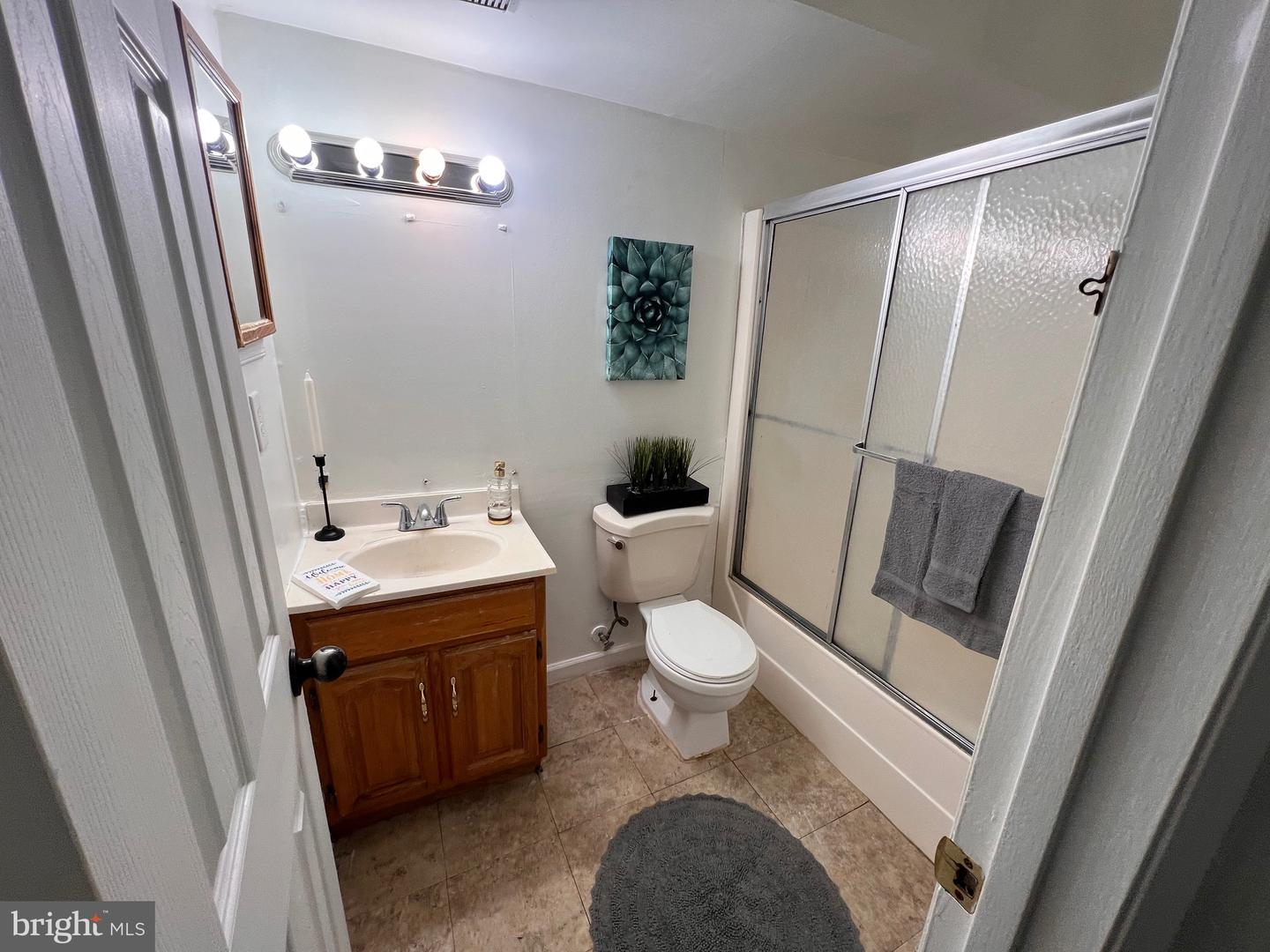 4129 MEADOWLAND CT, CHANTILLY, Virginia 20151, 3 Bedrooms Bedrooms, ,1 BathroomBathrooms,Residential,For sale,4129 MEADOWLAND CT,VAFX2284036 MLS # VAFX2284036