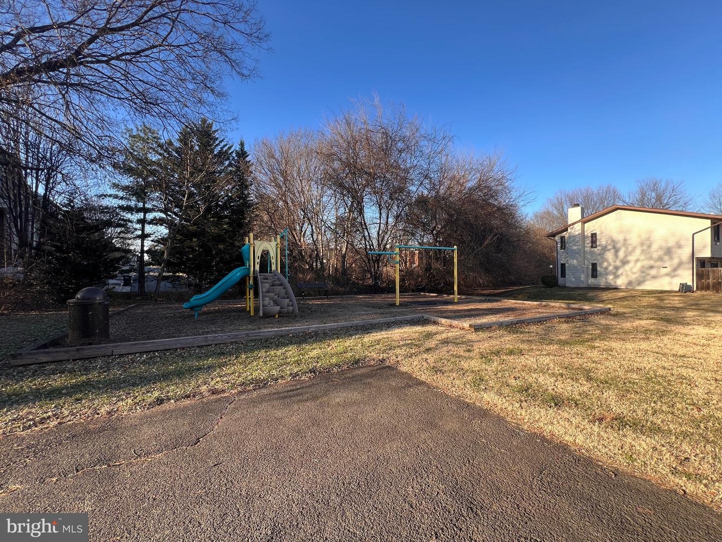 4129 MEADOWLAND CT, CHANTILLY, Virginia 20151, 3 Bedrooms Bedrooms, ,1 BathroomBathrooms,Residential,For sale,4129 MEADOWLAND CT,VAFX2284036 MLS # VAFX2284036