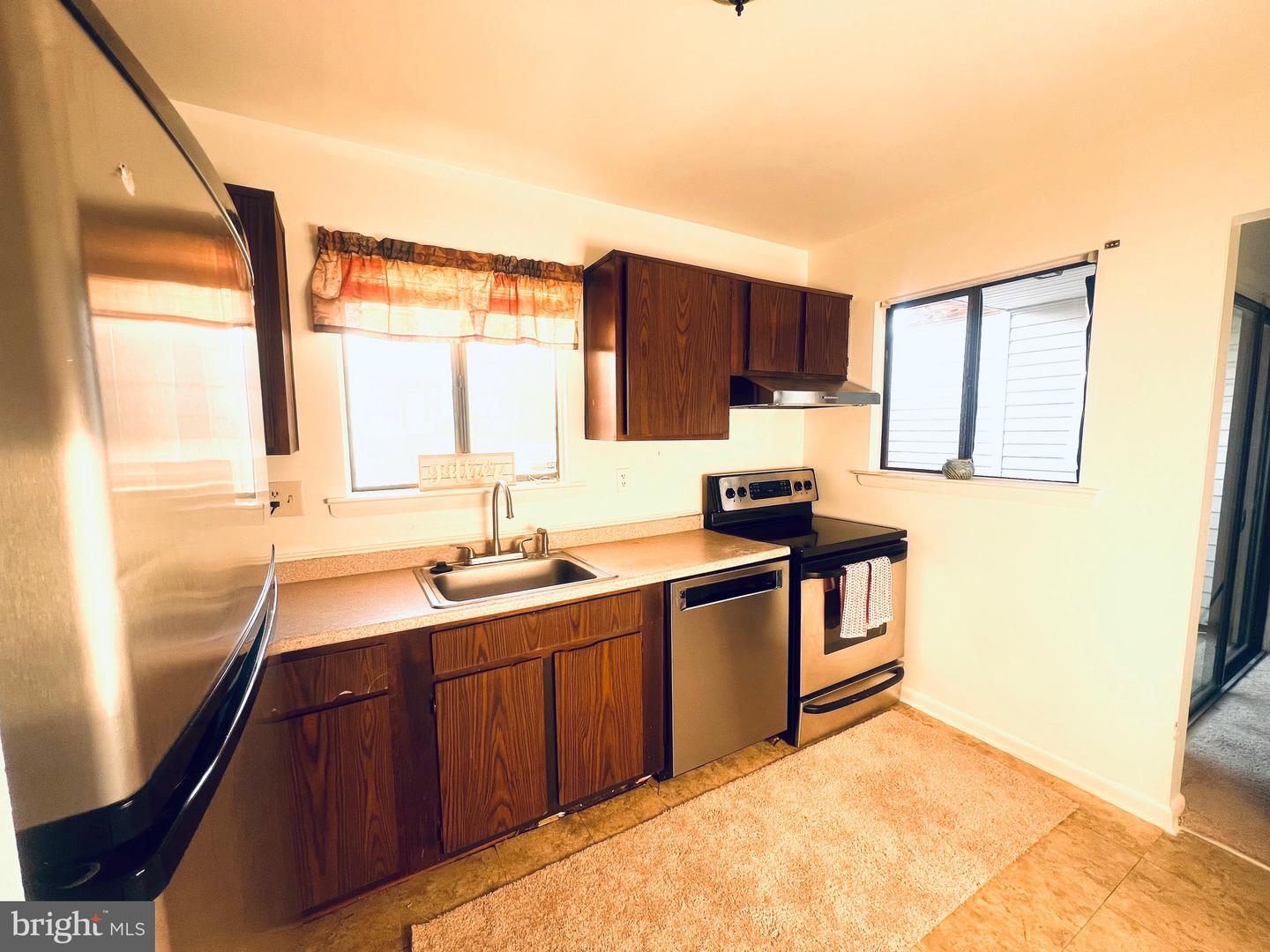 4129 MEADOWLAND CT, CHANTILLY, Virginia 20151, 3 Bedrooms Bedrooms, ,1 BathroomBathrooms,Residential,For sale,4129 MEADOWLAND CT,VAFX2284036 MLS # VAFX2284036