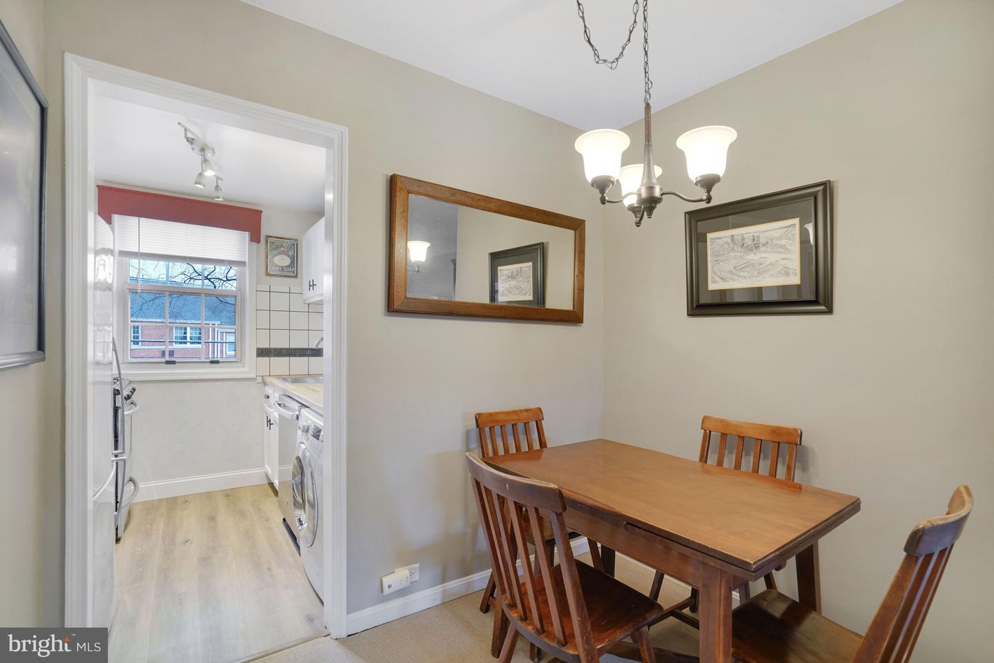 107 N GEORGE MASON DR N #4, ARLINGTON, Virginia 22203, 2 Bedrooms Bedrooms, ,1 BathroomBathrooms,Residential,For sale,107 N GEORGE MASON DR N #4,VAAR2067344 MLS # VAAR2067344 107 N GEORGE MASON DR N #4, ARLINGTON, Virginia 22203, 2 Bedrooms Bedrooms, ,1 BathroomBathrooms,Residential,For sale,107 N GEORGE MASON DR N #4,VAAR2067344 MLS # VAAR2067344