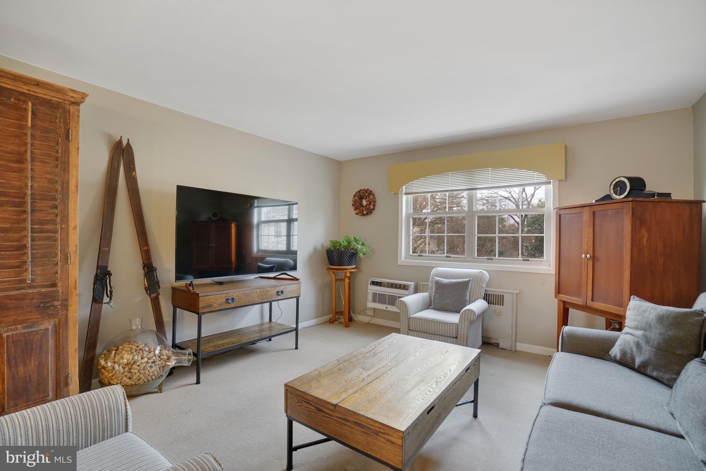 107 N GEORGE MASON DR N #4, ARLINGTON, Virginia 22203, 2 Bedrooms Bedrooms, ,1 BathroomBathrooms,Residential,For sale,107 N GEORGE MASON DR N #4,VAAR2067344 MLS # VAAR2067344 107 N GEORGE MASON DR N #4, ARLINGTON, Virginia 22203, 2 Bedrooms Bedrooms, ,1 BathroomBathrooms,Residential,For sale,107 N GEORGE MASON DR N #4,VAAR2067344 MLS # VAAR2067344