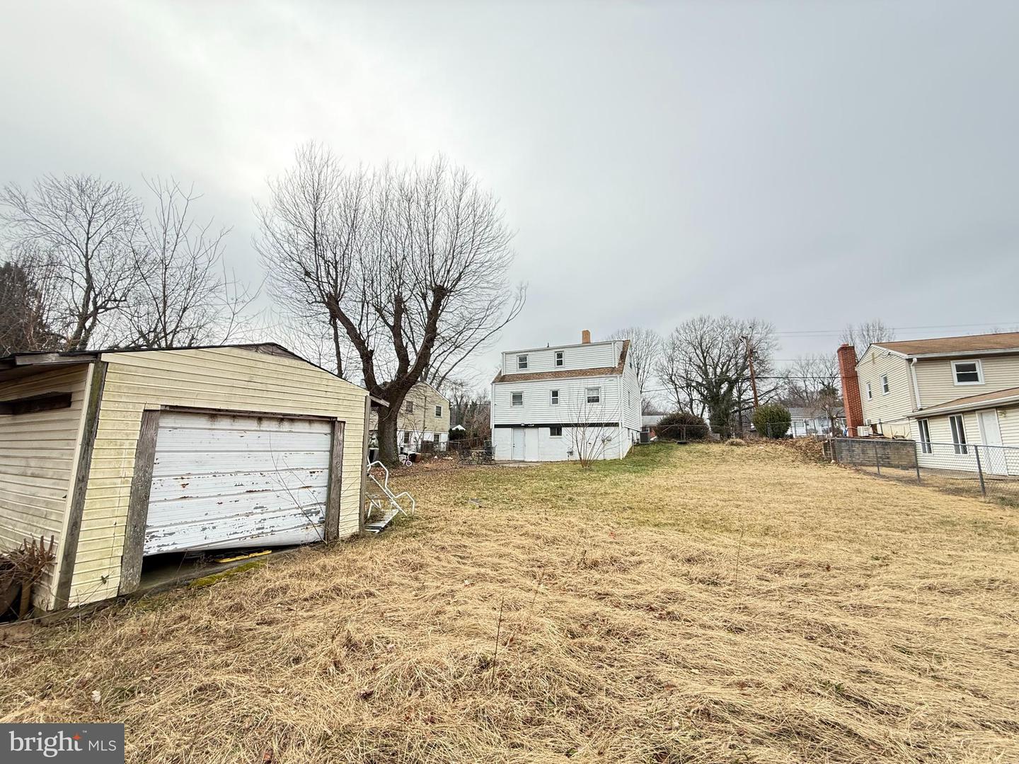 15205 MICHIGAN RD, WOODBRIDGE, Virginia 22191, 5 Bedrooms Bedrooms, 8 Rooms Rooms,3 BathroomsBathrooms,Residential,For sale,15205 MICHIGAN RD,VAPW2109958 MLS # VAPW2109958