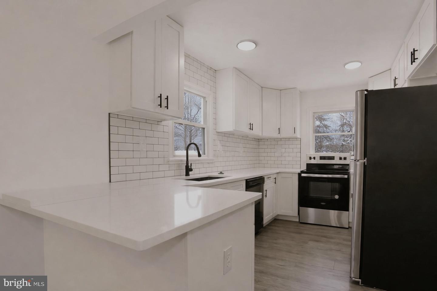 15205 MICHIGAN RD, WOODBRIDGE, Virginia 22191, 5 Bedrooms Bedrooms, 8 Rooms Rooms,3 BathroomsBathrooms,Residential,For sale,15205 MICHIGAN RD,VAPW2109958 MLS # VAPW2109958