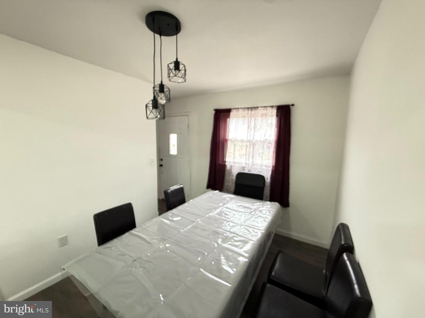 15205 MICHIGAN RD, WOODBRIDGE, Virginia 22191, 5 Bedrooms Bedrooms, 8 Rooms Rooms,3 BathroomsBathrooms,Residential,For sale,15205 MICHIGAN RD,VAPW2109958 MLS # VAPW2109958