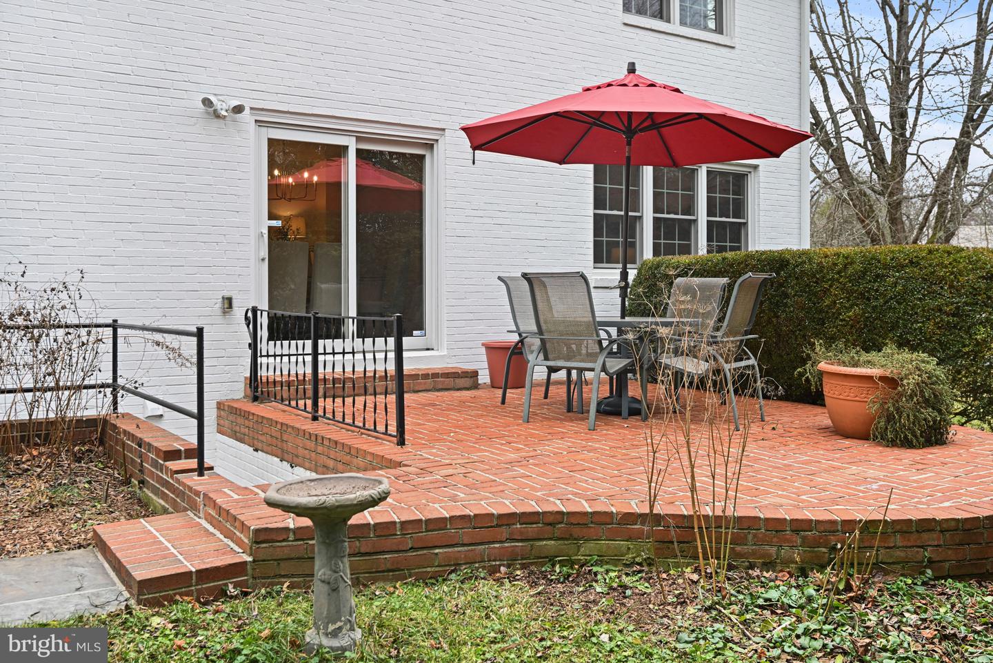 7801 BIRNAM WOOD DR, MCLEAN, Virginia 22102, 4 Bedrooms Bedrooms, ,3 BathroomsBathrooms,Residential,For sale,7801 BIRNAM WOOD DR,VAFX2284266 MLS # VAFX2284266