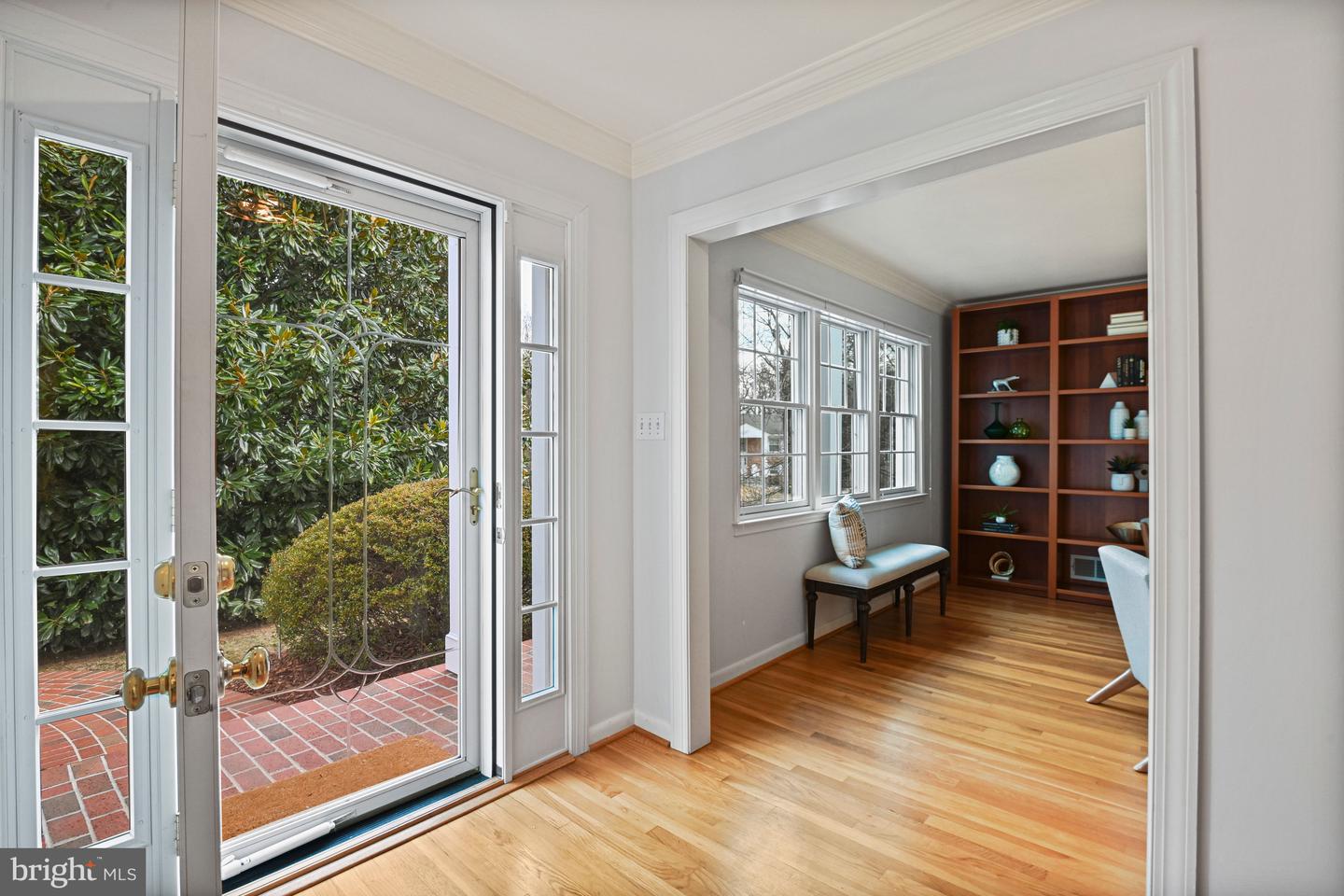 7801 BIRNAM WOOD DR, MCLEAN, Virginia 22102, 4 Bedrooms Bedrooms, ,3 BathroomsBathrooms,Residential,For sale,7801 BIRNAM WOOD DR,VAFX2284266 MLS # VAFX2284266