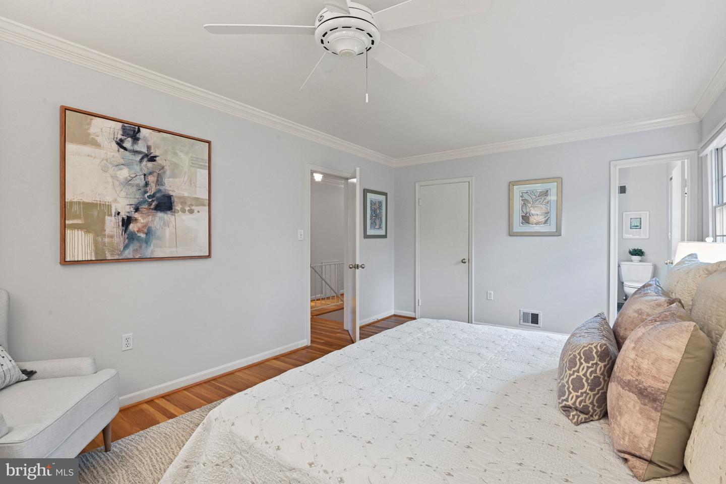 7801 BIRNAM WOOD DR, MCLEAN, Virginia 22102, 4 Bedrooms Bedrooms, ,3 BathroomsBathrooms,Residential,For sale,7801 BIRNAM WOOD DR,VAFX2284266 MLS # VAFX2284266