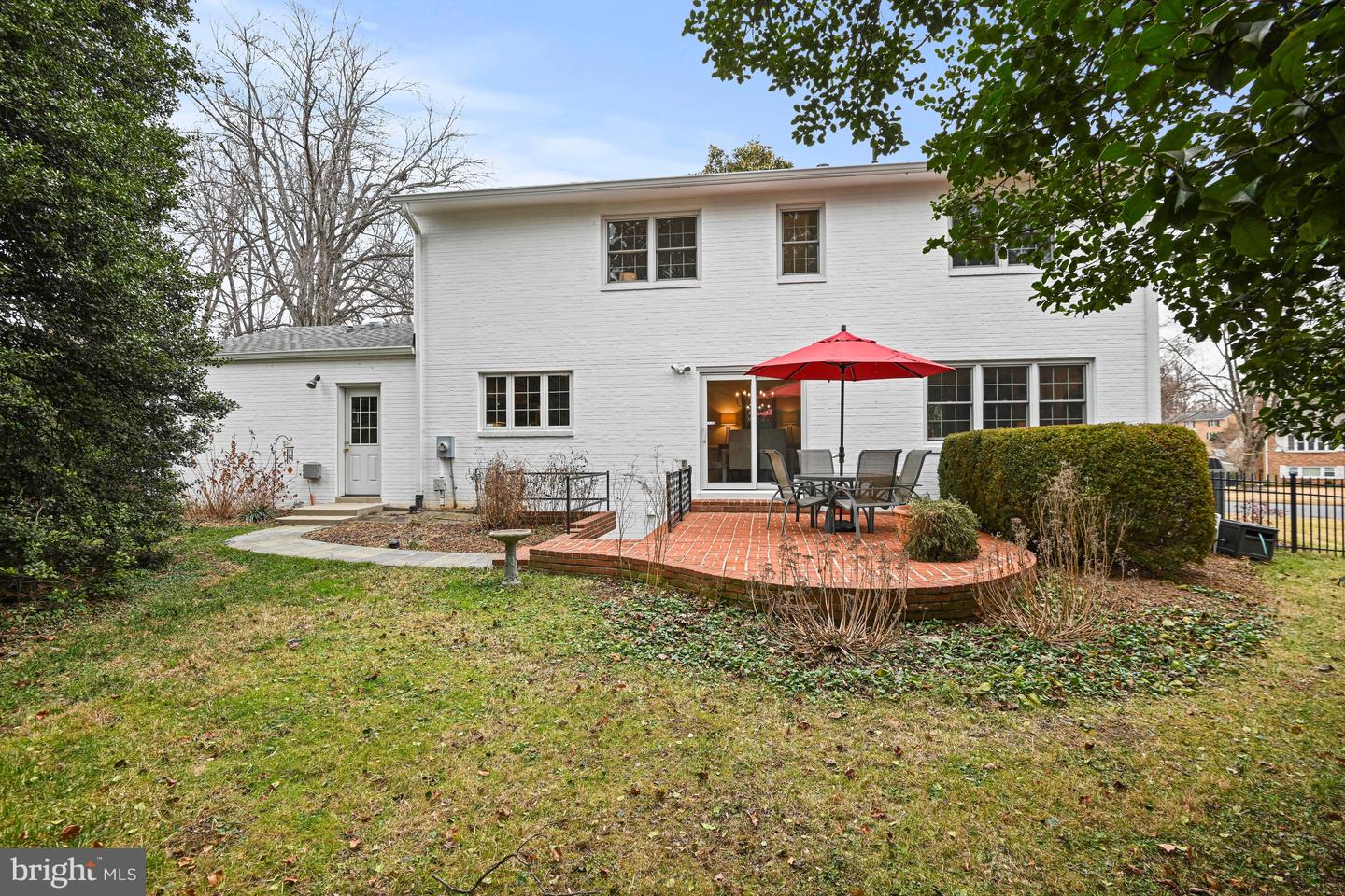 7801 BIRNAM WOOD DR, MCLEAN, Virginia 22102, 4 Bedrooms Bedrooms, ,3 BathroomsBathrooms,Residential,For sale,7801 BIRNAM WOOD DR,VAFX2284266 MLS # VAFX2284266