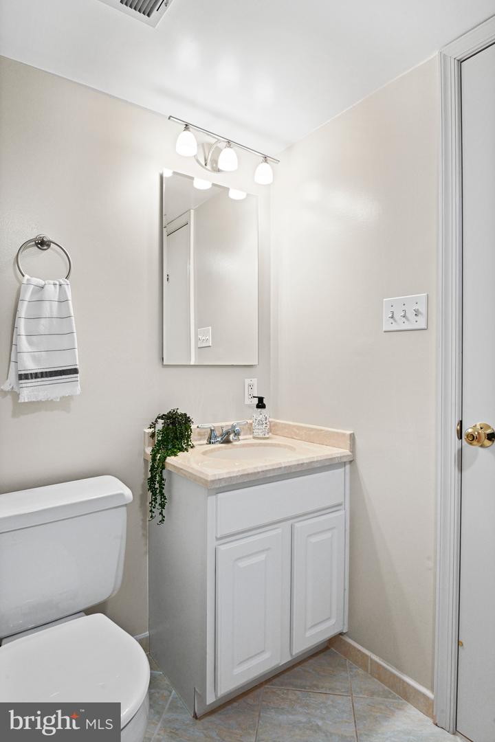 7801 BIRNAM WOOD DR, MCLEAN, Virginia 22102, 4 Bedrooms Bedrooms, ,3 BathroomsBathrooms,Residential,For sale,7801 BIRNAM WOOD DR,VAFX2284266 MLS # VAFX2284266