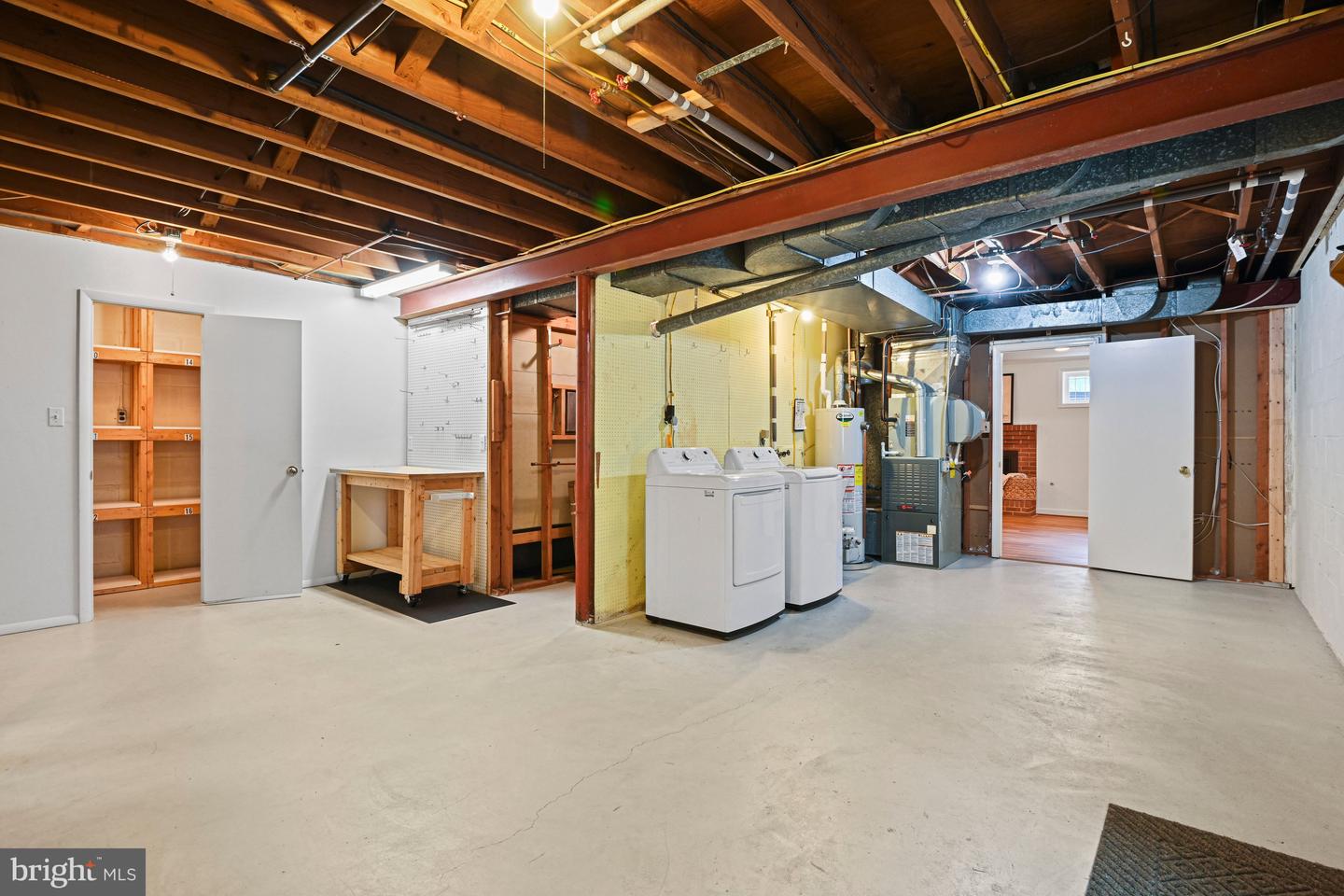 7801 BIRNAM WOOD DR, MCLEAN, Virginia 22102, 4 Bedrooms Bedrooms, ,3 BathroomsBathrooms,Residential,For sale,7801 BIRNAM WOOD DR,VAFX2284266 MLS # VAFX2284266