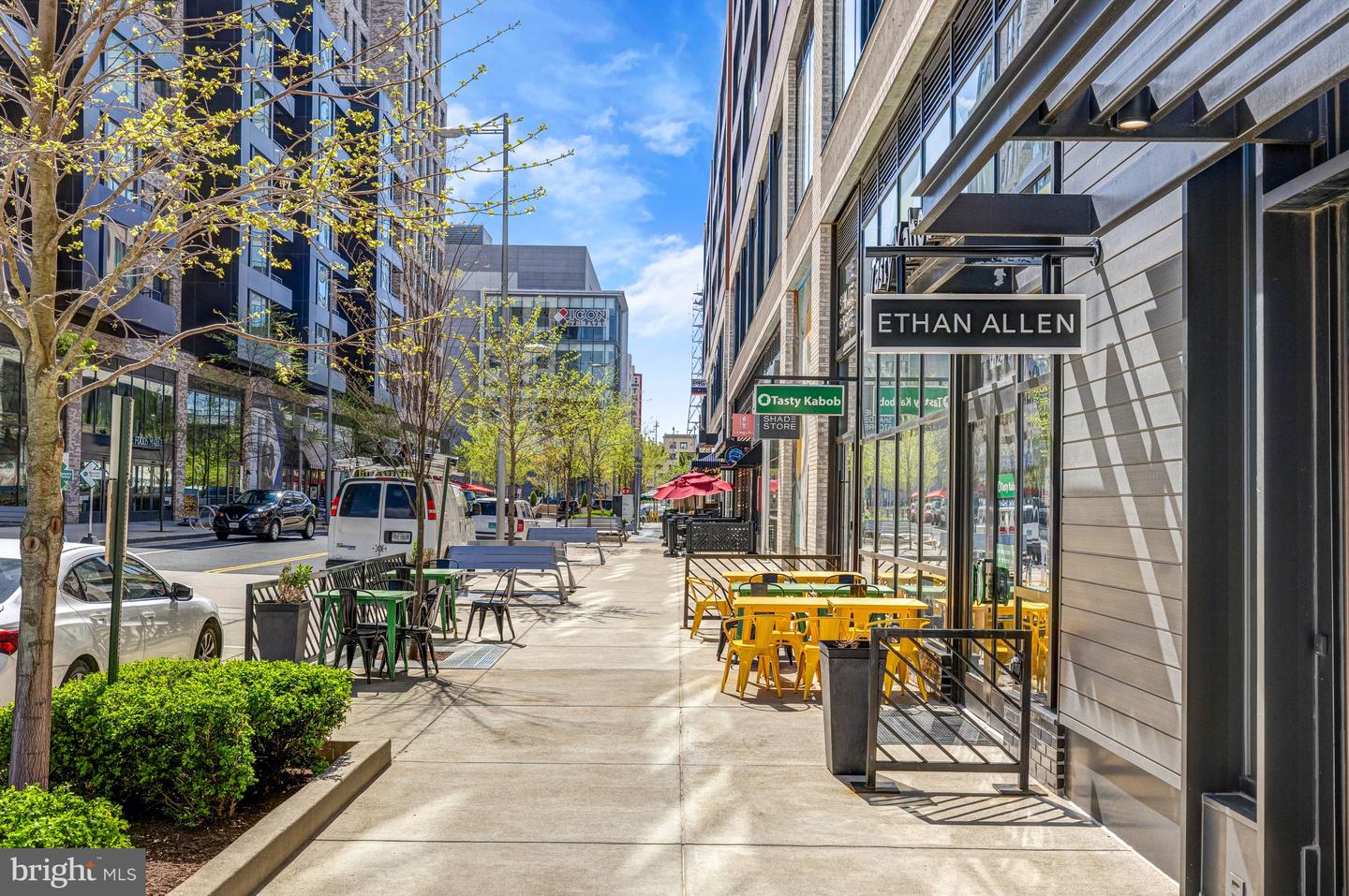 7801 BIRNAM WOOD DR, MCLEAN, Virginia 22102, 4 Bedrooms Bedrooms, ,3 BathroomsBathrooms,Residential,For sale,7801 BIRNAM WOOD DR,VAFX2284266 MLS # VAFX2284266