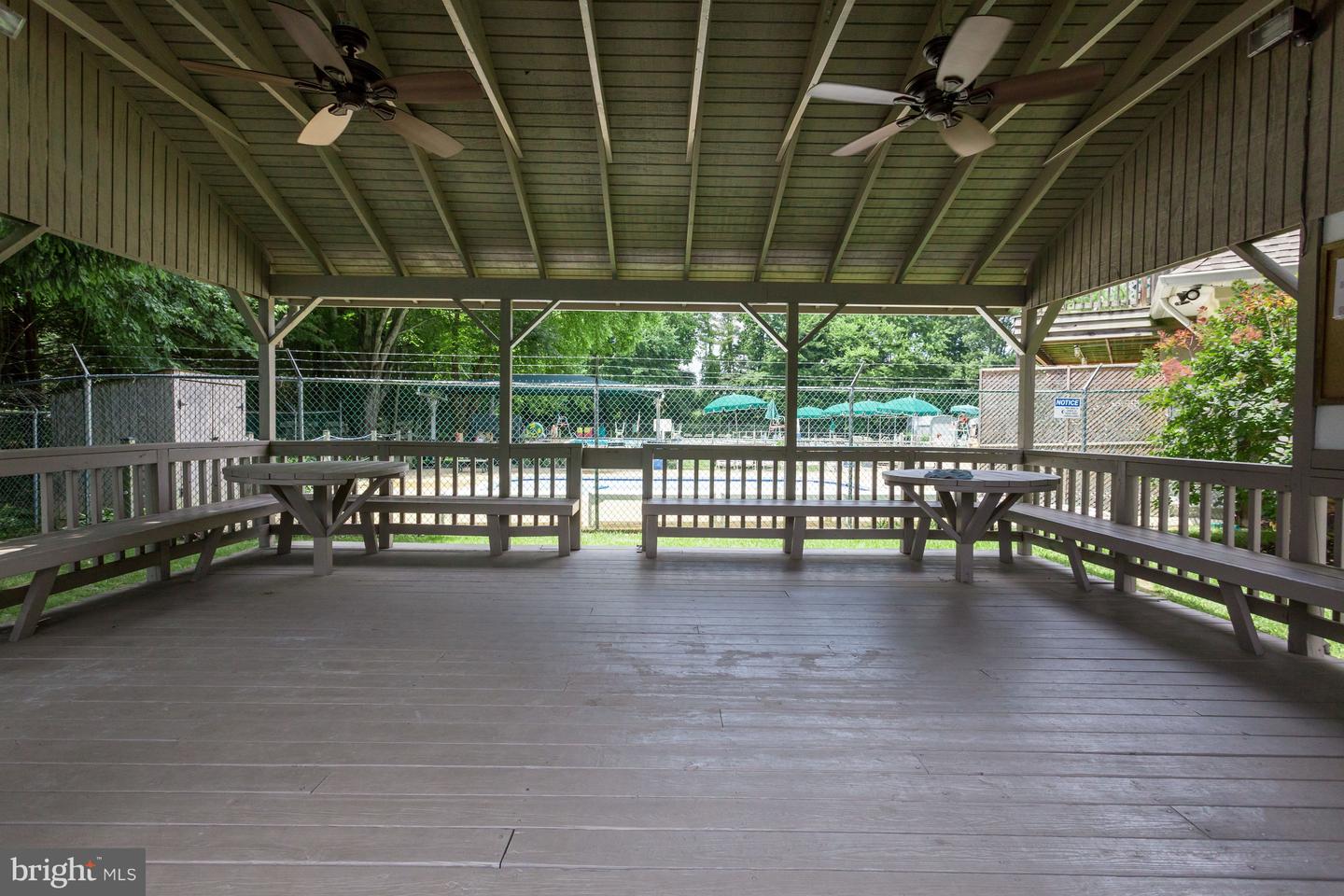 7801 BIRNAM WOOD DR, MCLEAN, Virginia 22102, 4 Bedrooms Bedrooms, ,3 BathroomsBathrooms,Residential,For sale,7801 BIRNAM WOOD DR,VAFX2284266 MLS # VAFX2284266