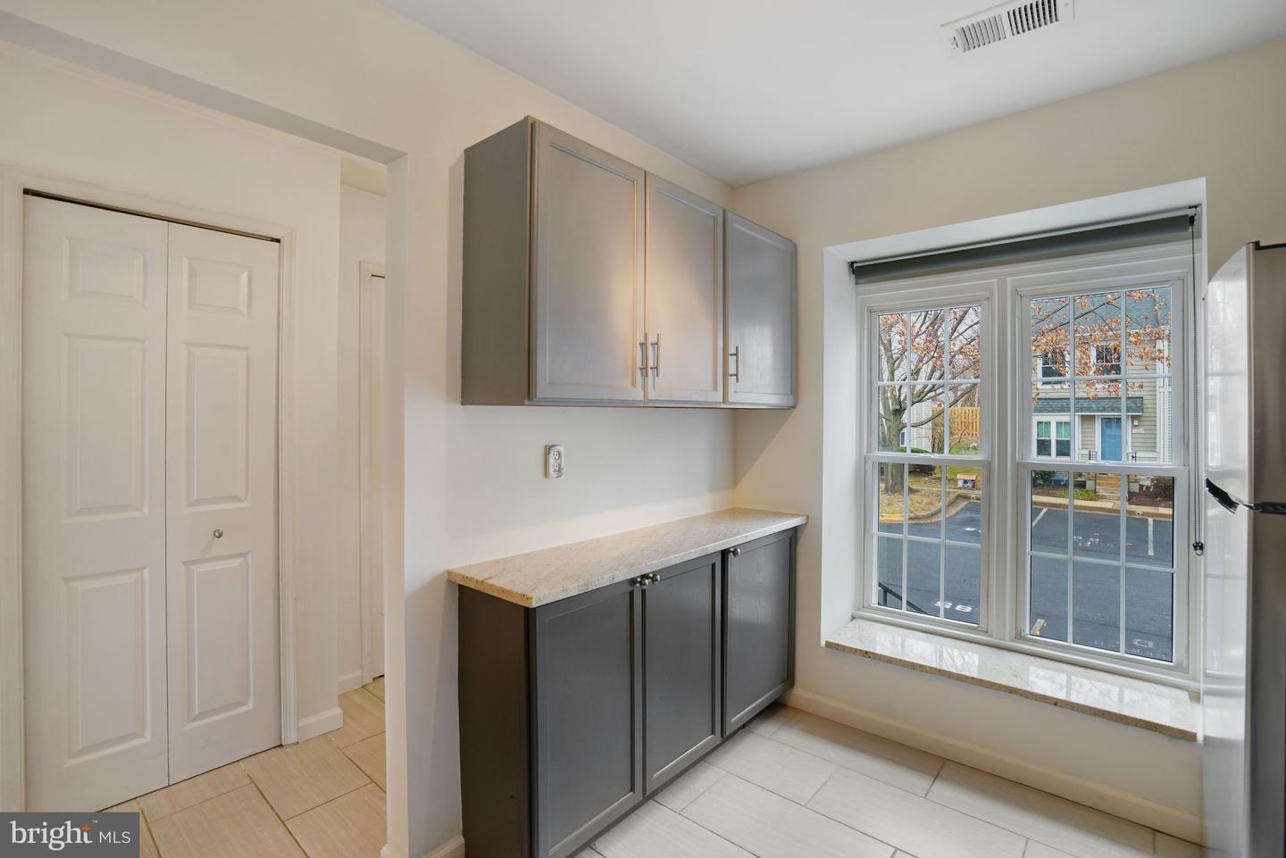 3858 9TH RD S, ARLINGTON, Virginia 22204, 2 Bedrooms Bedrooms, ,2 BathroomsBathrooms,Residential,For sale,3858 9TH RD S,VAAR2067364 MLS # VAAR2067364 3858 9TH RD S, ARLINGTON, Virginia 22204, 2 Bedrooms Bedrooms, ,2 BathroomsBathrooms,Residential,For sale,3858 9TH RD S,VAAR2067364 MLS # VAAR2067364