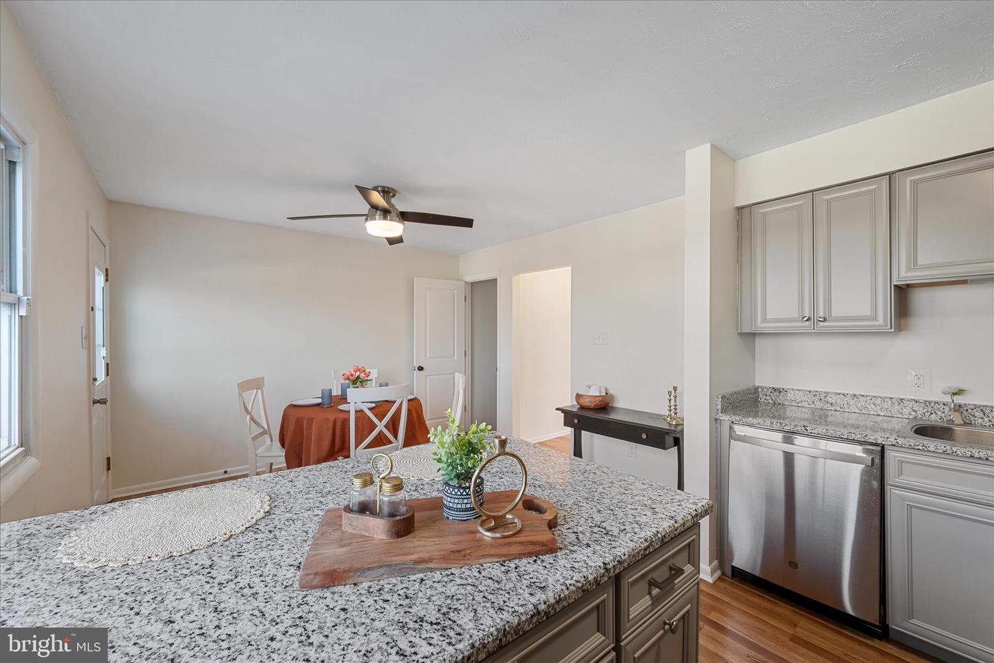 136 SCOTT ST, FRONT ROYAL, Virginia 22630, 3 Bedrooms Bedrooms, ,1 BathroomBathrooms,Residential,For sale,136 SCOTT ST,VAWR2013050 MLS # VAWR2013050