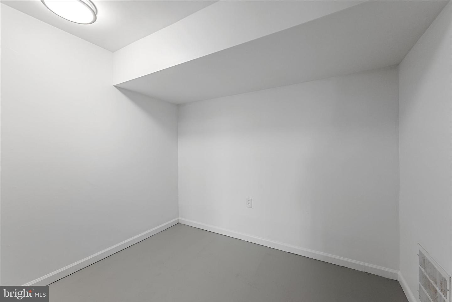 136 SCOTT ST, FRONT ROYAL, Virginia 22630, 3 Bedrooms Bedrooms, ,1 BathroomBathrooms,Residential,For sale,136 SCOTT ST,VAWR2013050 MLS # VAWR2013050