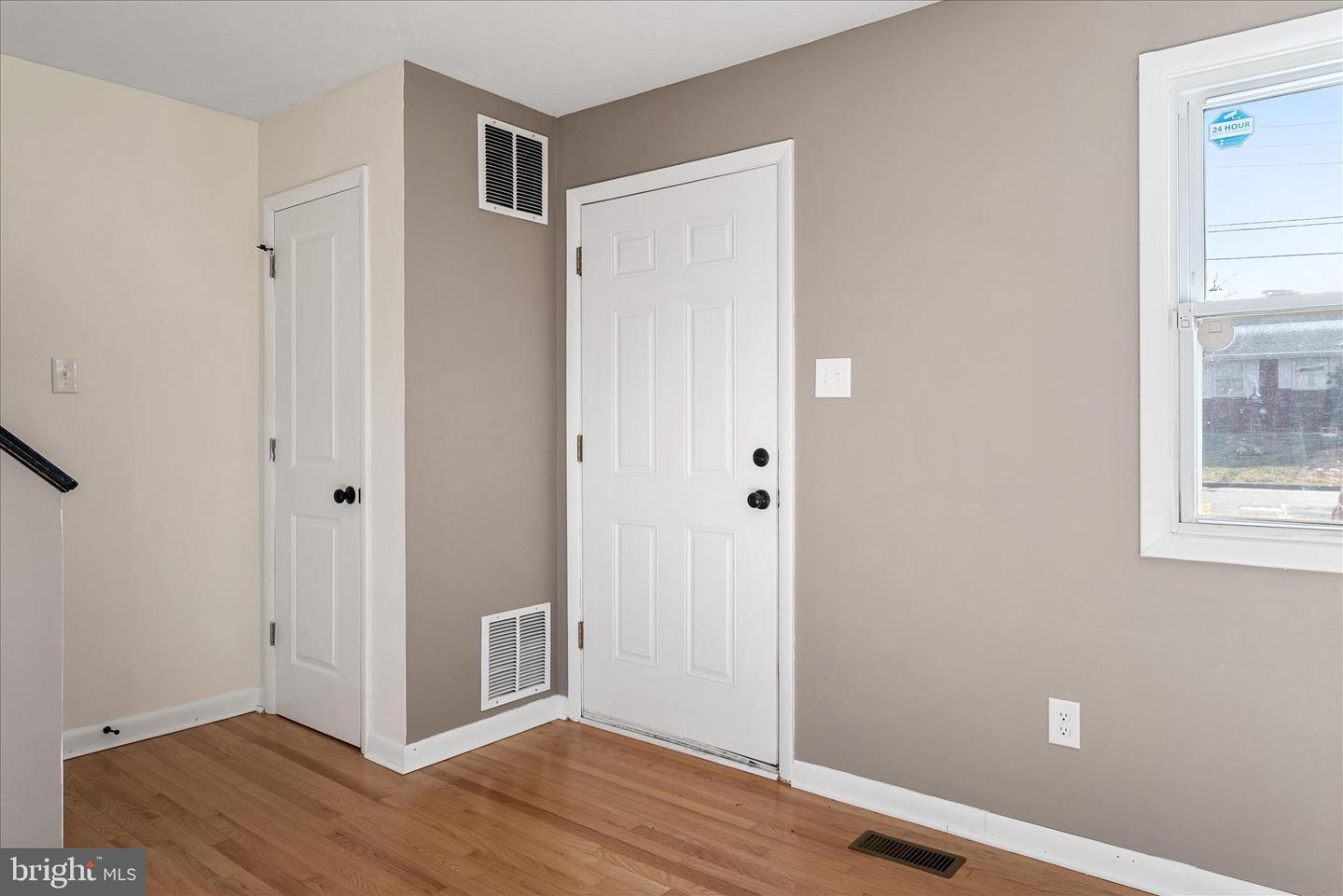 136 SCOTT ST, FRONT ROYAL, Virginia 22630, 3 Bedrooms Bedrooms, ,1 BathroomBathrooms,Residential,For sale,136 SCOTT ST,VAWR2013050 MLS # VAWR2013050