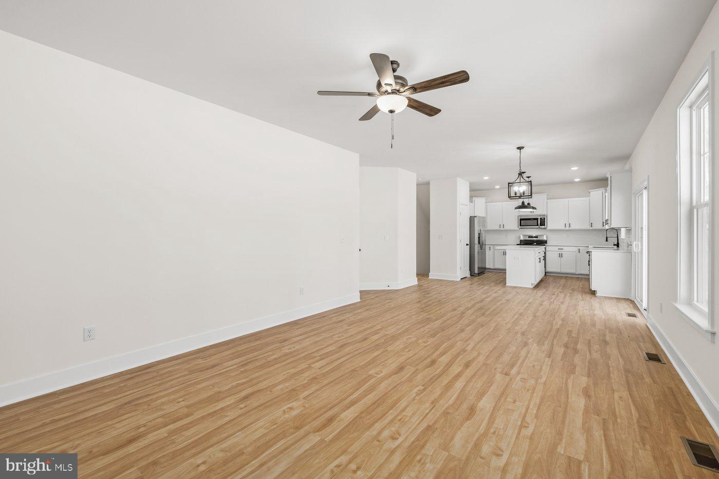 8355 COOLIDGE CIR, KING GEORGE, Virginia 22485, 4 Bedrooms Bedrooms, ,2 BathroomsBathrooms,Residential,For sale,8355 COOLIDGE CIR,VAKG2007466 MLS # VAKG2007466