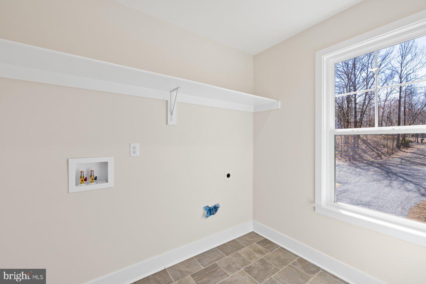 8355 COOLIDGE CIR, KING GEORGE, Virginia 22485, 4 Bedrooms Bedrooms, ,2 BathroomsBathrooms,Residential,For sale,8355 COOLIDGE CIR,VAKG2007466 MLS # VAKG2007466