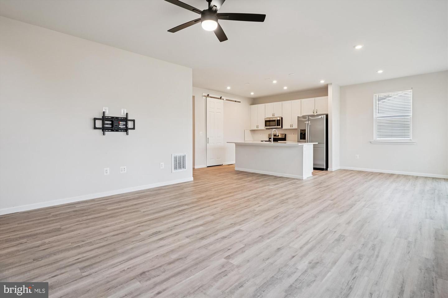 6211 BOBCAT LN, KING GEORGE, Virginia 22485, 4 Bedrooms Bedrooms, ,2 BathroomsBathrooms,Residential,For sale,6211 BOBCAT LN,VAKG2007468 MLS # VAKG2007468