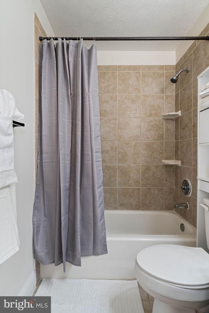 407 KINGS CREST DR, STAFFORD, Virginia 22554, 3 Bedrooms Bedrooms, ,3 BathroomsBathrooms,Residential,For sale,407 KINGS CREST DR,VAST2045034 MLS # VAST2045034