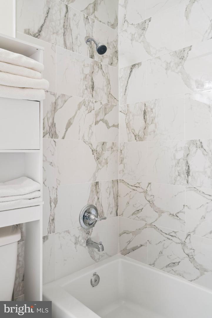 407 KINGS CREST DR, STAFFORD, Virginia 22554, 3 Bedrooms Bedrooms, ,3 BathroomsBathrooms,Residential,For sale,407 KINGS CREST DR,VAST2045034 MLS # VAST2045034