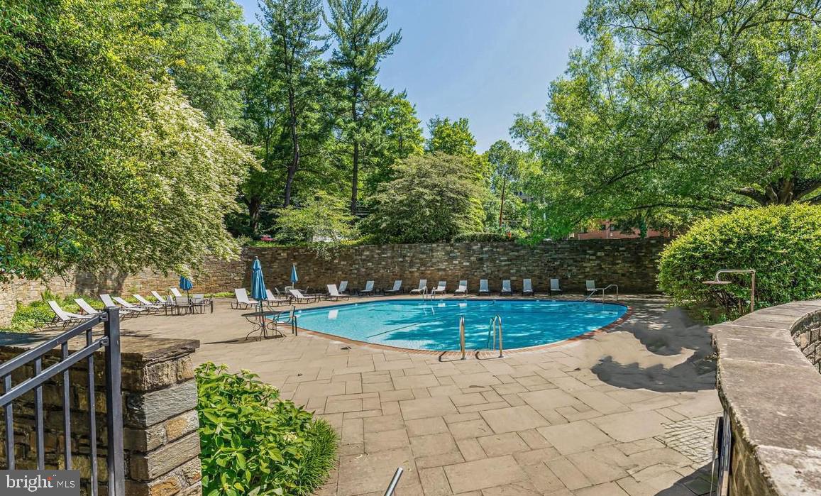 4000 TUNLAW RD NW #811, WASHINGTON, District Of Columbia 20007, 1 Bedroom Bedrooms, ,1 BathroomBathrooms,Residential,For sale,4000 TUNLAW RD NW #811,DCDC2240064 MLS # DCDC2240064 4000 TUNLAW RD NW #811, WASHINGTON, District Of Columbia 20007, 1 Bedroom Bedrooms, ,1 BathroomBathrooms,Residential,For sale,4000 TUNLAW RD NW #811,DCDC2240064 MLS # DCDC2240064