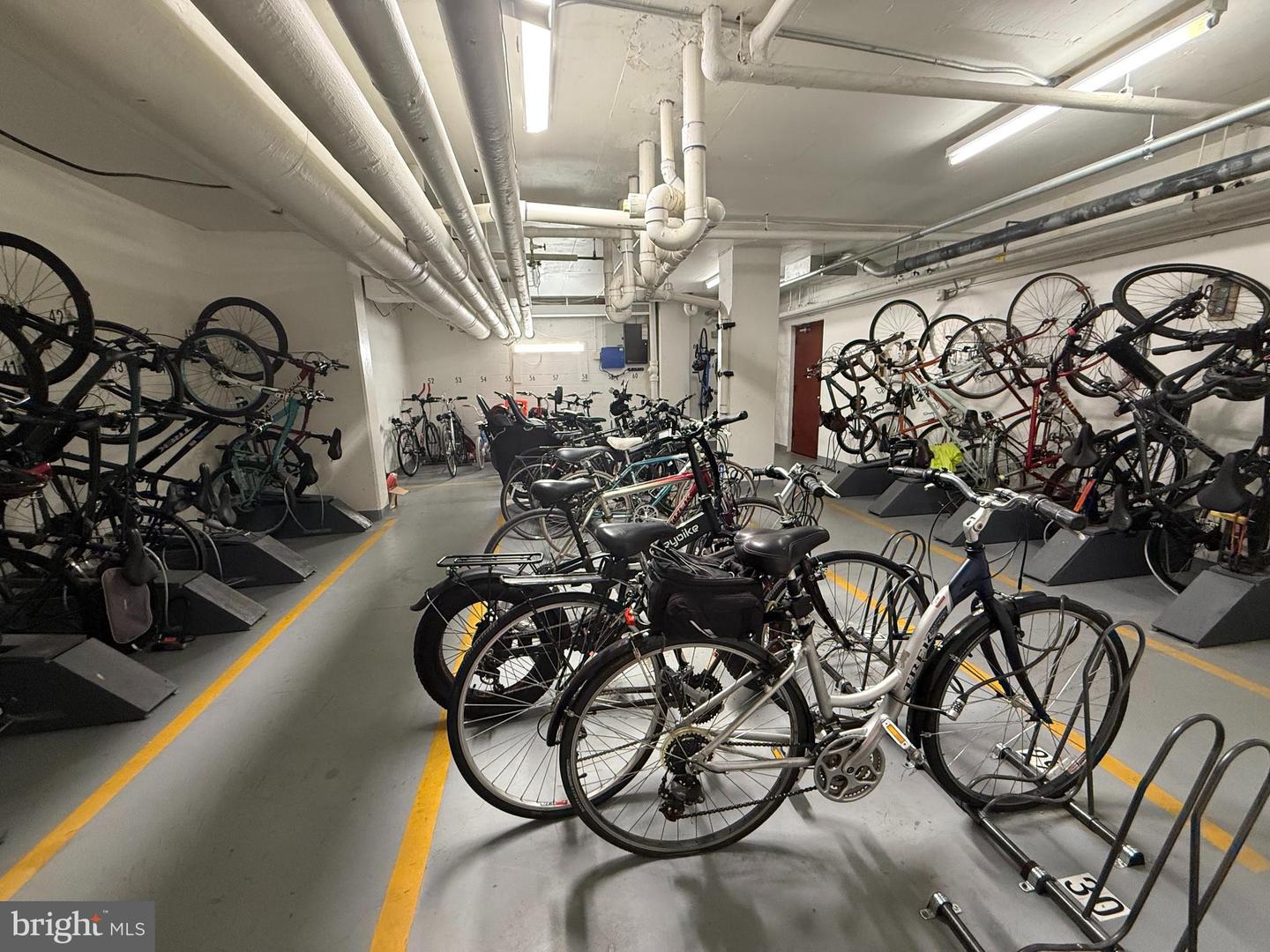 4000 TUNLAW RD NW #811, WASHINGTON, District Of Columbia 20007, 1 Bedroom Bedrooms, ,1 BathroomBathrooms,Residential,For sale,4000 TUNLAW RD NW #811,DCDC2240064 MLS # DCDC2240064 4000 TUNLAW RD NW #811, WASHINGTON, District Of Columbia 20007, 1 Bedroom Bedrooms, ,1 BathroomBathrooms,Residential,For sale,4000 TUNLAW RD NW #811,DCDC2240064 MLS # DCDC2240064