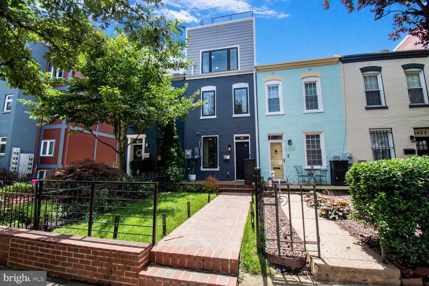 1427 K ST SE, WASHINGTON, District Of Columbia 20003, 4 Bedrooms Bedrooms, ,3 BathroomsBathrooms,Residential,For sale,1427 K ST SE,DCDC2240078 MLS # DCDC2240078