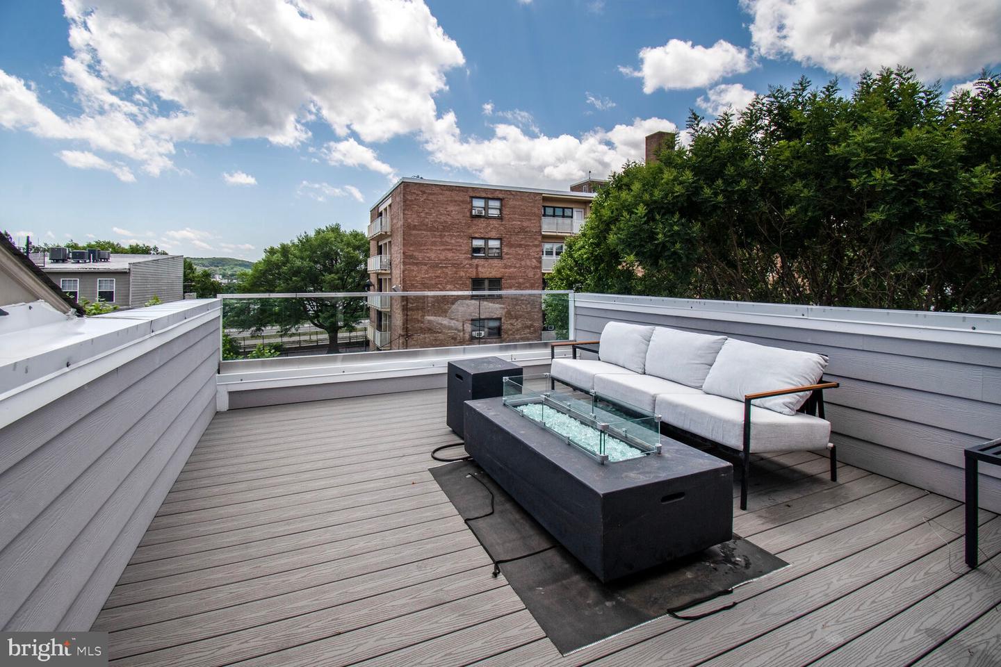 1427 K ST SE, WASHINGTON, District Of Columbia 20003, 4 Bedrooms Bedrooms, ,3 BathroomsBathrooms,Residential,For sale,1427 K ST SE,DCDC2240078 MLS # DCDC2240078