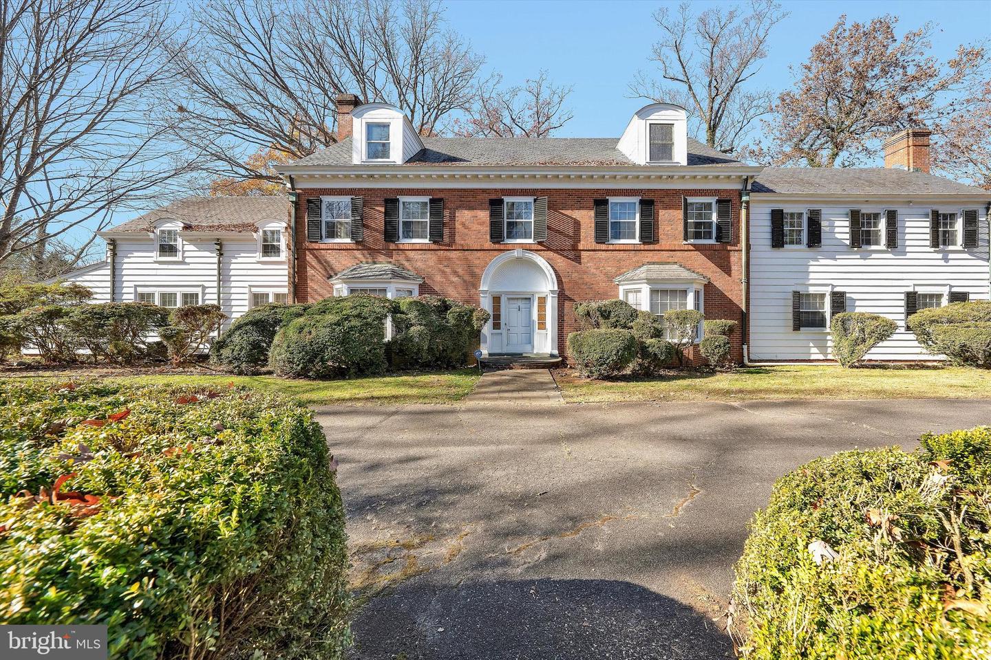 934 COMMANDER DR, ROANOKE, Virginia 24019, 6 Bedrooms Bedrooms, 30 Rooms Rooms,7 BathroomsBathrooms,Residential,For sale,934 COMMANDER DR,VARK2000056 MLS # VARK2000056 934 COMMANDER DR, ROANOKE, Virginia 24019, 6 Bedrooms Bedrooms, 30 Rooms Rooms,7 BathroomsBathrooms,Residential,For sale,934 COMMANDER DR,VARK2000056 MLS # VARK2000056