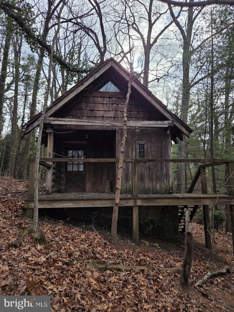 934 COMMANDER DR, ROANOKE, Virginia 24019, 6 Bedrooms Bedrooms, 30 Rooms Rooms,7 BathroomsBathrooms,Residential,For sale,934 COMMANDER DR,VARK2000056 MLS # VARK2000056