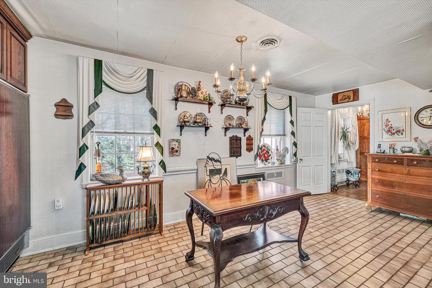 934 COMMANDER DR, ROANOKE, Virginia 24019, 6 Bedrooms Bedrooms, 30 Rooms Rooms,7 BathroomsBathrooms,Residential,For sale,934 COMMANDER DR,VARK2000056 MLS # VARK2000056 934 COMMANDER DR, ROANOKE, Virginia 24019, 6 Bedrooms Bedrooms, 30 Rooms Rooms,7 BathroomsBathrooms,Residential,For sale,934 COMMANDER DR,VARK2000056 MLS # VARK2000056