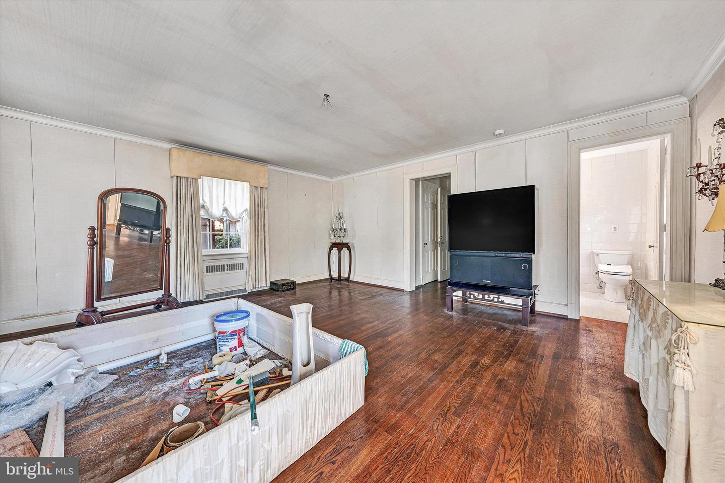 934 COMMANDER DR, ROANOKE, Virginia 24019, 6 Bedrooms Bedrooms, 30 Rooms Rooms,7 BathroomsBathrooms,Residential,For sale,934 COMMANDER DR,VARK2000056 MLS # VARK2000056 934 COMMANDER DR, ROANOKE, Virginia 24019, 6 Bedrooms Bedrooms, 30 Rooms Rooms,7 BathroomsBathrooms,Residential,For sale,934 COMMANDER DR,VARK2000056 MLS # VARK2000056