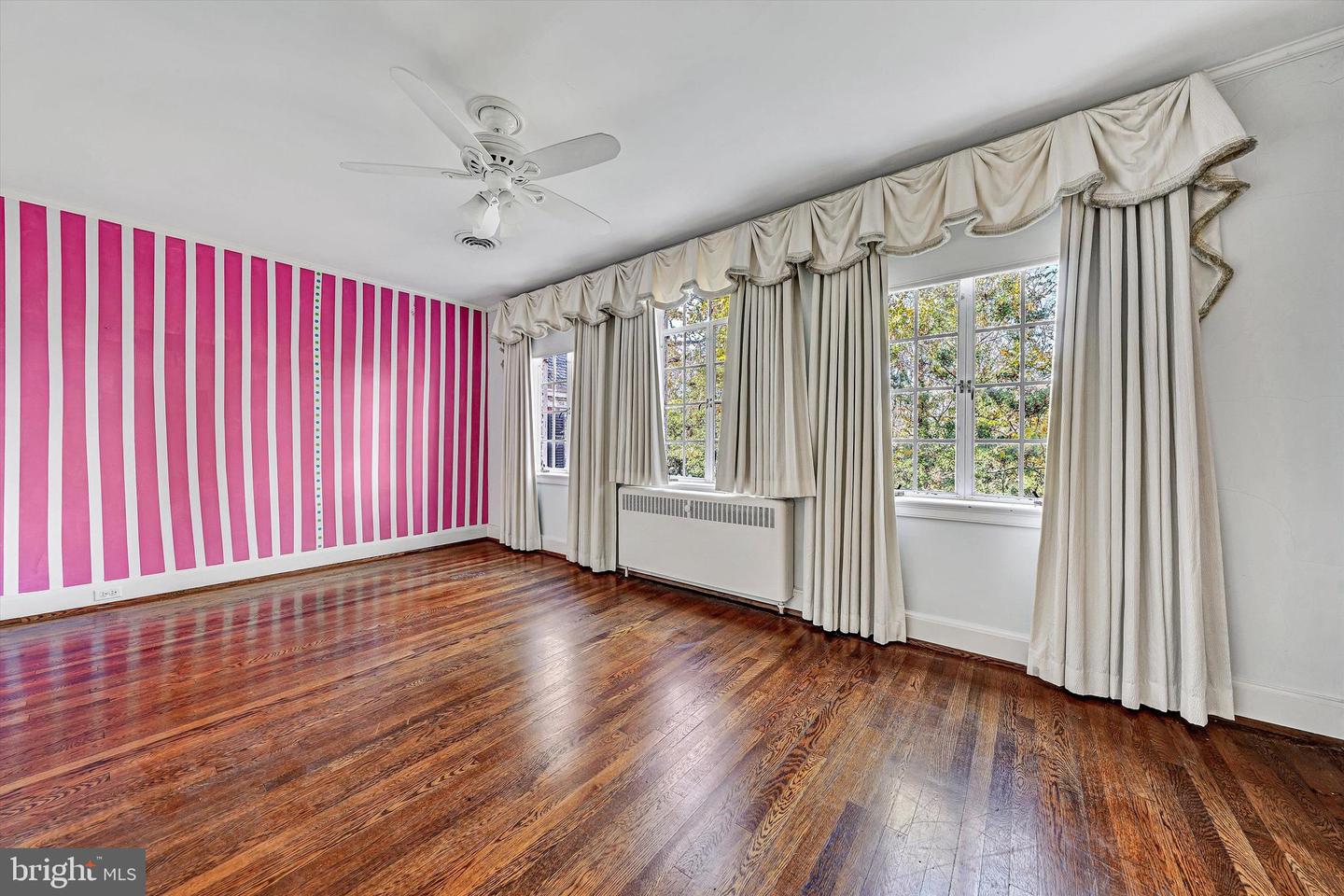 934 COMMANDER DR, ROANOKE, Virginia 24019, 6 Bedrooms Bedrooms, 30 Rooms Rooms,7 BathroomsBathrooms,Residential,For sale,934 COMMANDER DR,VARK2000056 MLS # VARK2000056 934 COMMANDER DR, ROANOKE, Virginia 24019, 6 Bedrooms Bedrooms, 30 Rooms Rooms,7 BathroomsBathrooms,Residential,For sale,934 COMMANDER DR,VARK2000056 MLS # VARK2000056