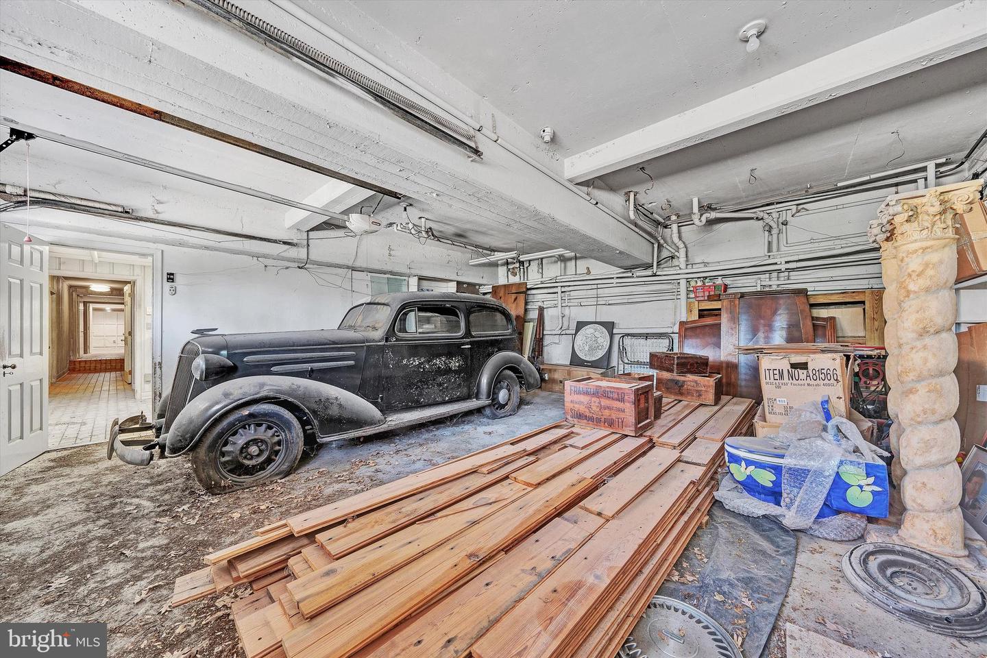 934 COMMANDER DR, ROANOKE, Virginia 24019, 6 Bedrooms Bedrooms, 30 Rooms Rooms,7 BathroomsBathrooms,Residential,For sale,934 COMMANDER DR,VARK2000056 MLS # VARK2000056 934 COMMANDER DR, ROANOKE, Virginia 24019, 6 Bedrooms Bedrooms, 30 Rooms Rooms,7 BathroomsBathrooms,Residential,For sale,934 COMMANDER DR,VARK2000056 MLS # VARK2000056