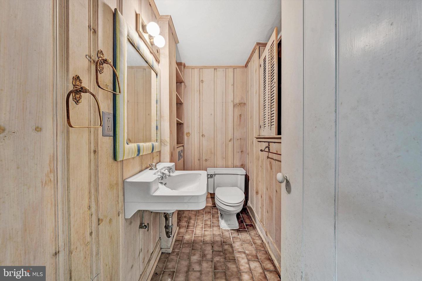 934 COMMANDER DR, ROANOKE, Virginia 24019, 6 Bedrooms Bedrooms, 30 Rooms Rooms,7 BathroomsBathrooms,Residential,For sale,934 COMMANDER DR,VARK2000056 MLS # VARK2000056 934 COMMANDER DR, ROANOKE, Virginia 24019, 6 Bedrooms Bedrooms, 30 Rooms Rooms,7 BathroomsBathrooms,Residential,For sale,934 COMMANDER DR,VARK2000056 MLS # VARK2000056