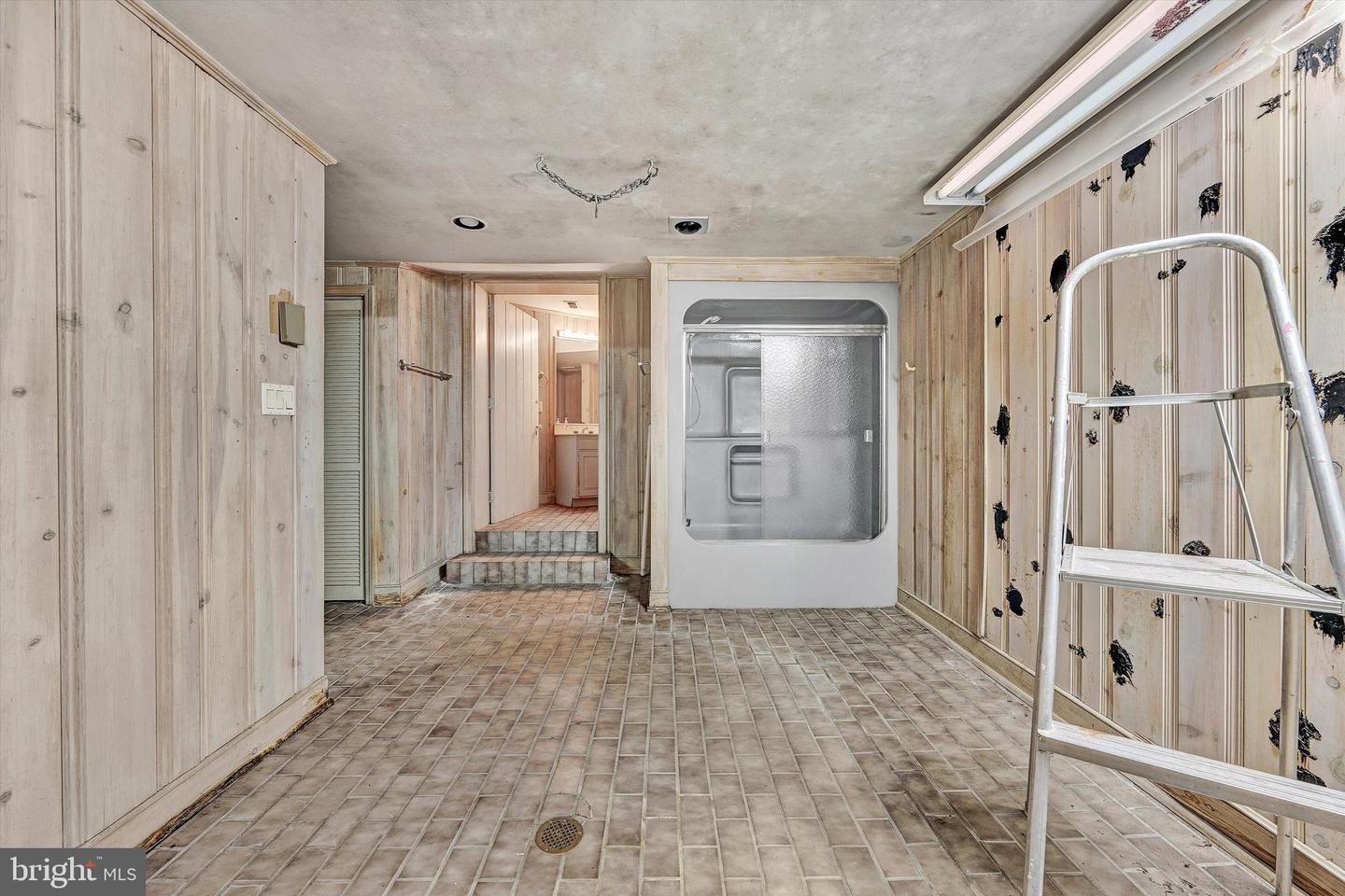 934 COMMANDER DR, ROANOKE, Virginia 24019, 6 Bedrooms Bedrooms, 30 Rooms Rooms,7 BathroomsBathrooms,Residential,For sale,934 COMMANDER DR,VARK2000056 MLS # VARK2000056 934 COMMANDER DR, ROANOKE, Virginia 24019, 6 Bedrooms Bedrooms, 30 Rooms Rooms,7 BathroomsBathrooms,Residential,For sale,934 COMMANDER DR,VARK2000056 MLS # VARK2000056